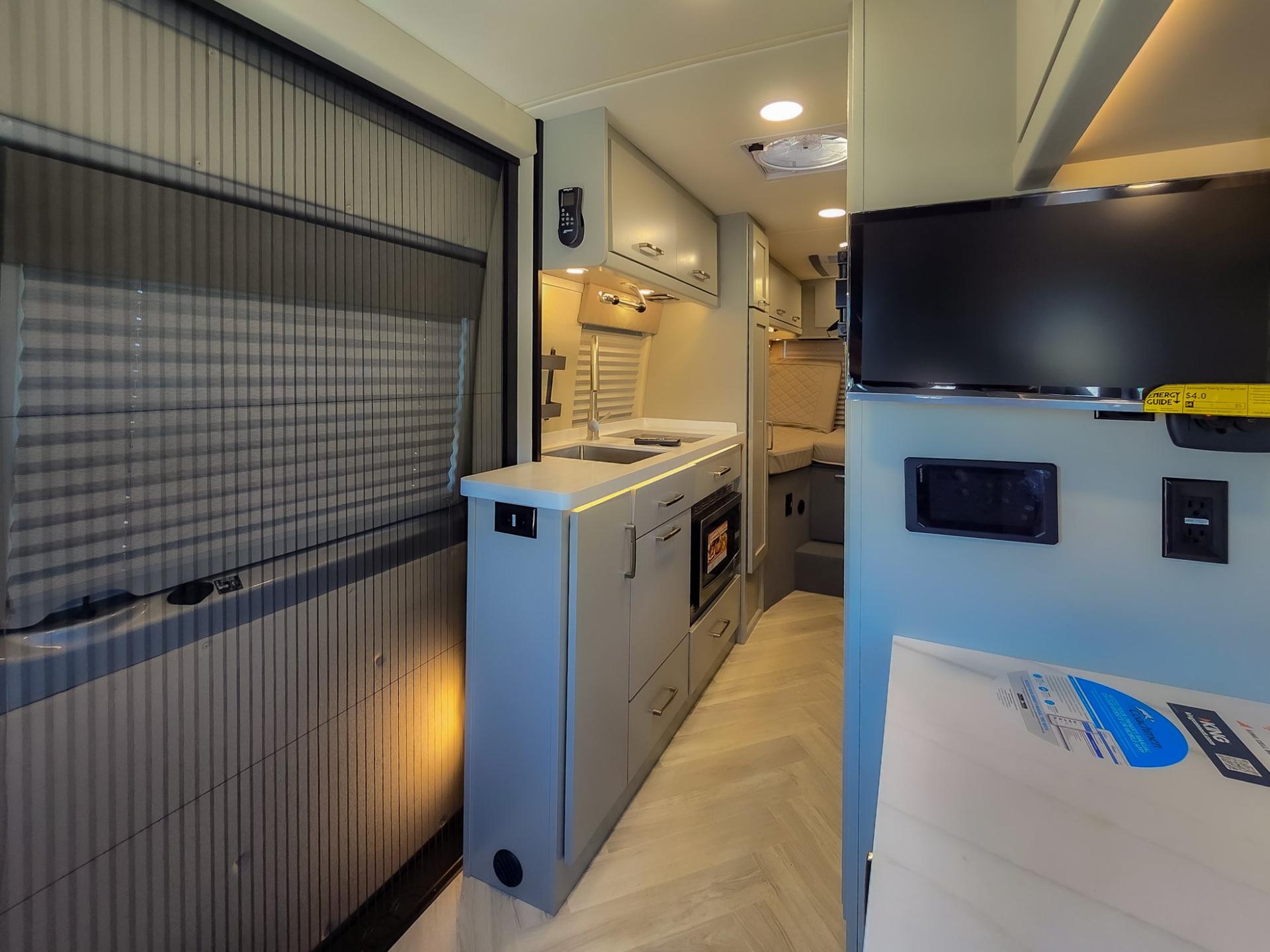 2025 Coachmen 2025 Coachmen Galleria - thumbnail 12