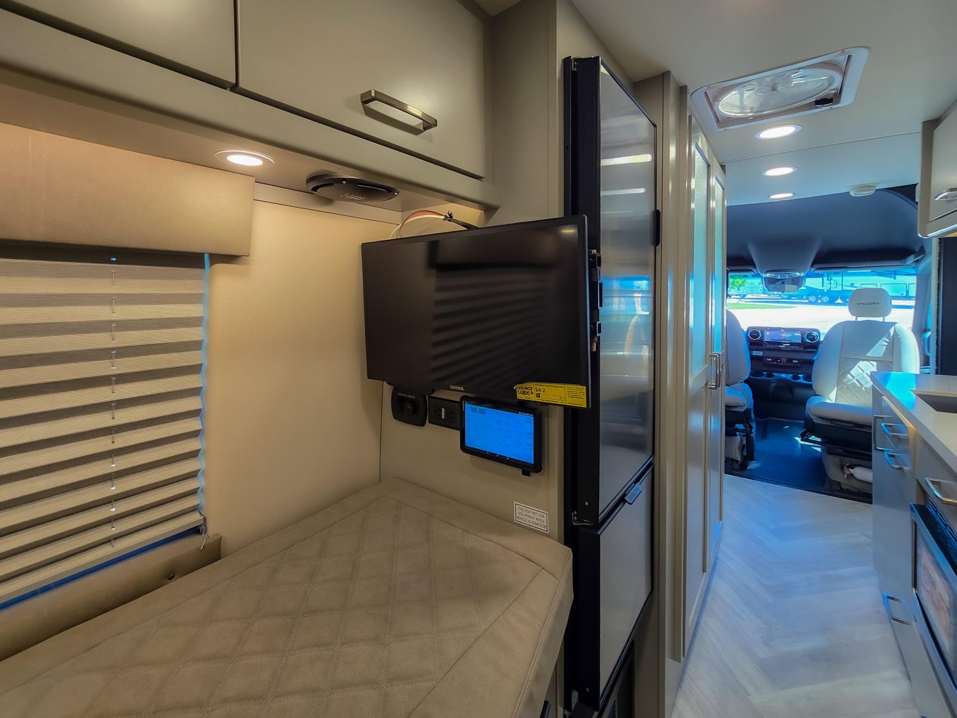 2025 Coachmen 2025 Coachmen Galleria - thumbnail 21
