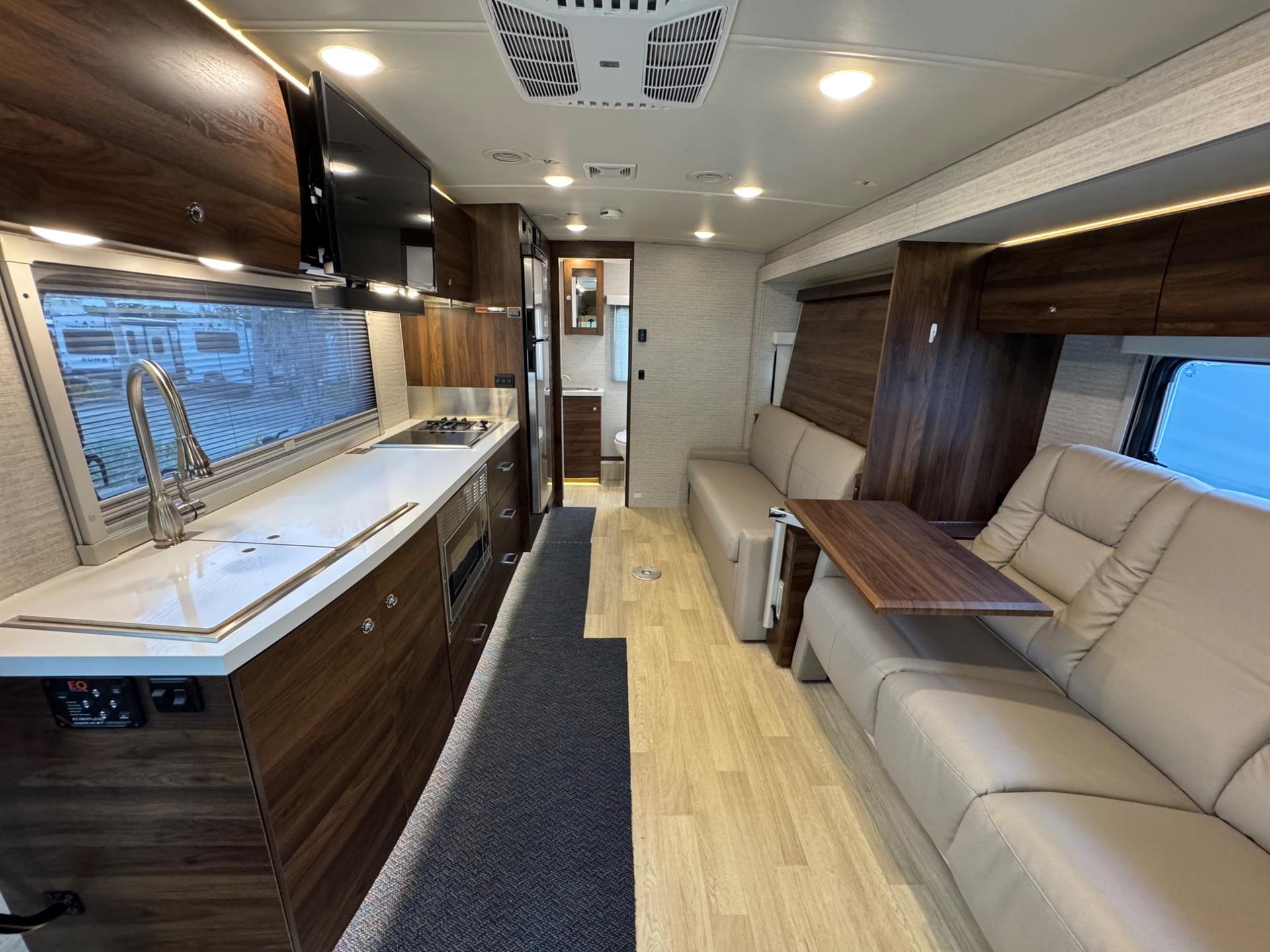 2024 Winnebago 2024 Winnebago View - thumbnail 6