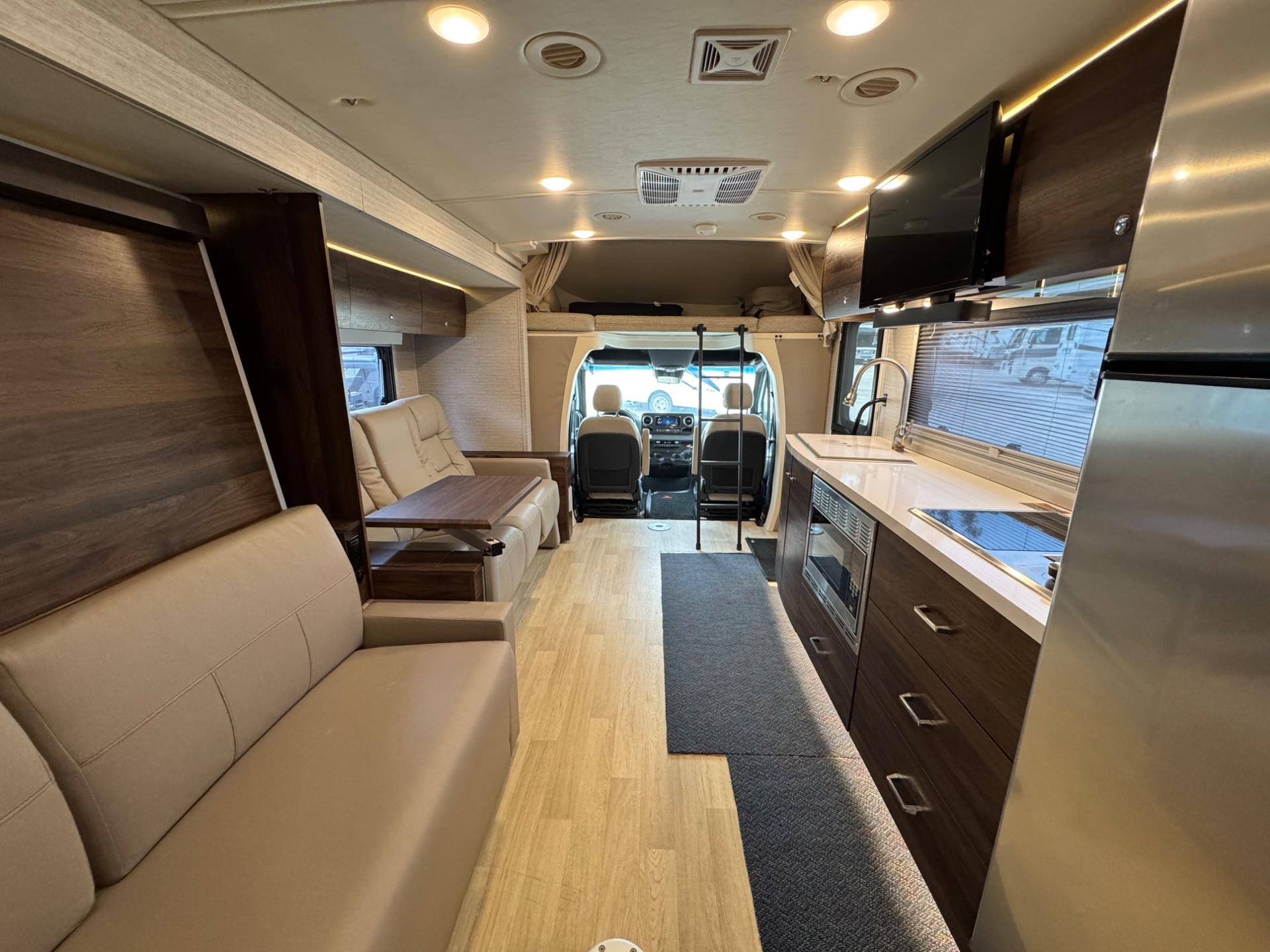 2024 Winnebago 2024 Winnebago View - thumbnail 7
