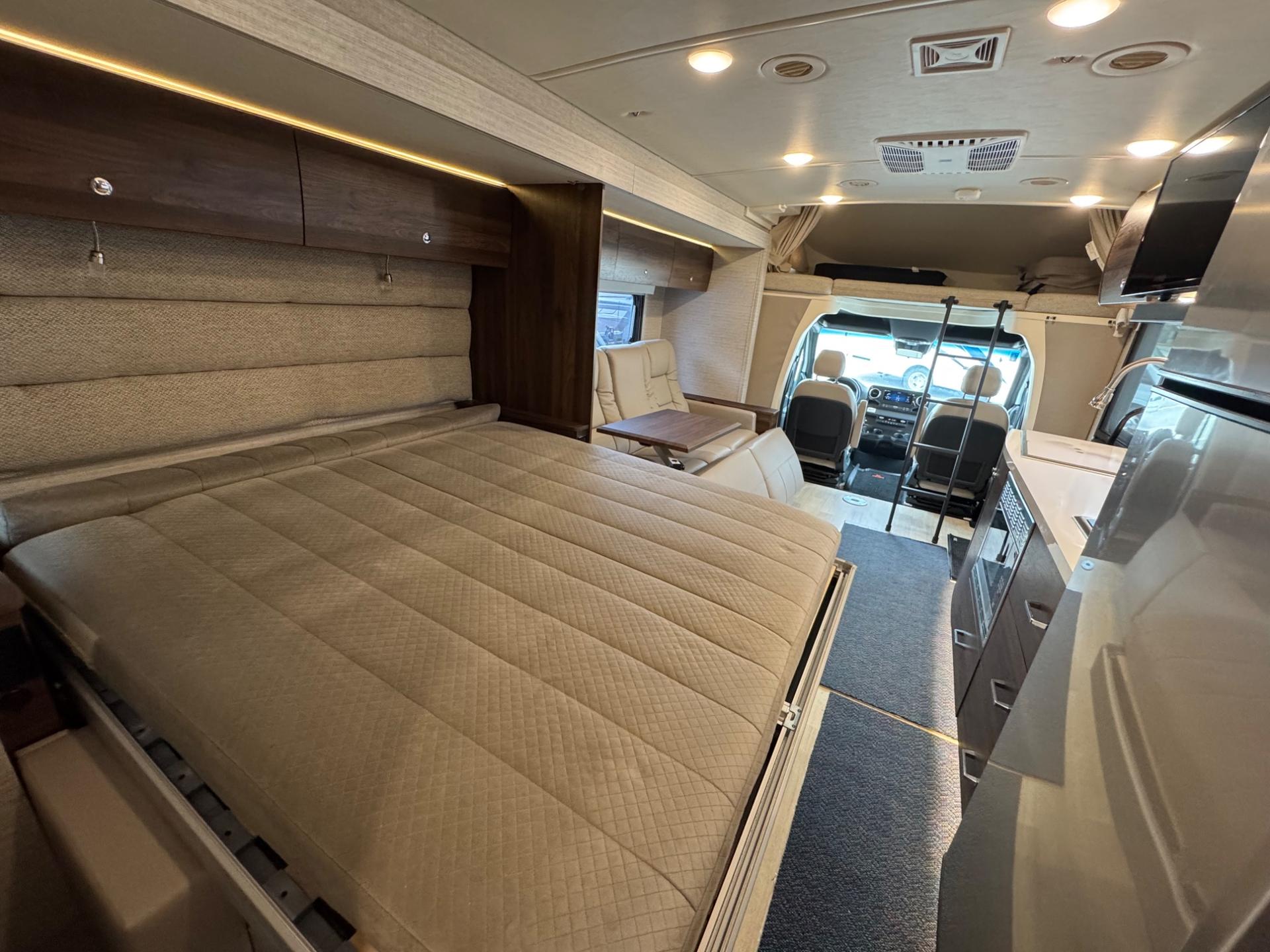 2024 Winnebago 2024 Winnebago View - thumbnail 18