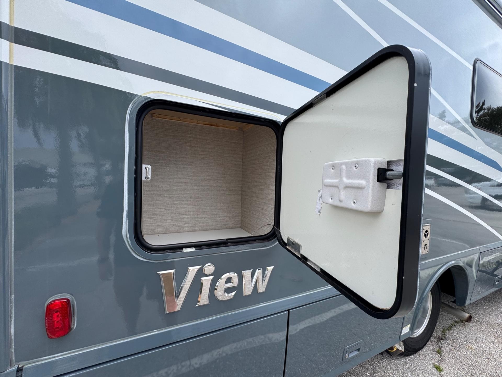 2024 Winnebago 2024 Winnebago View - thumbnail 28