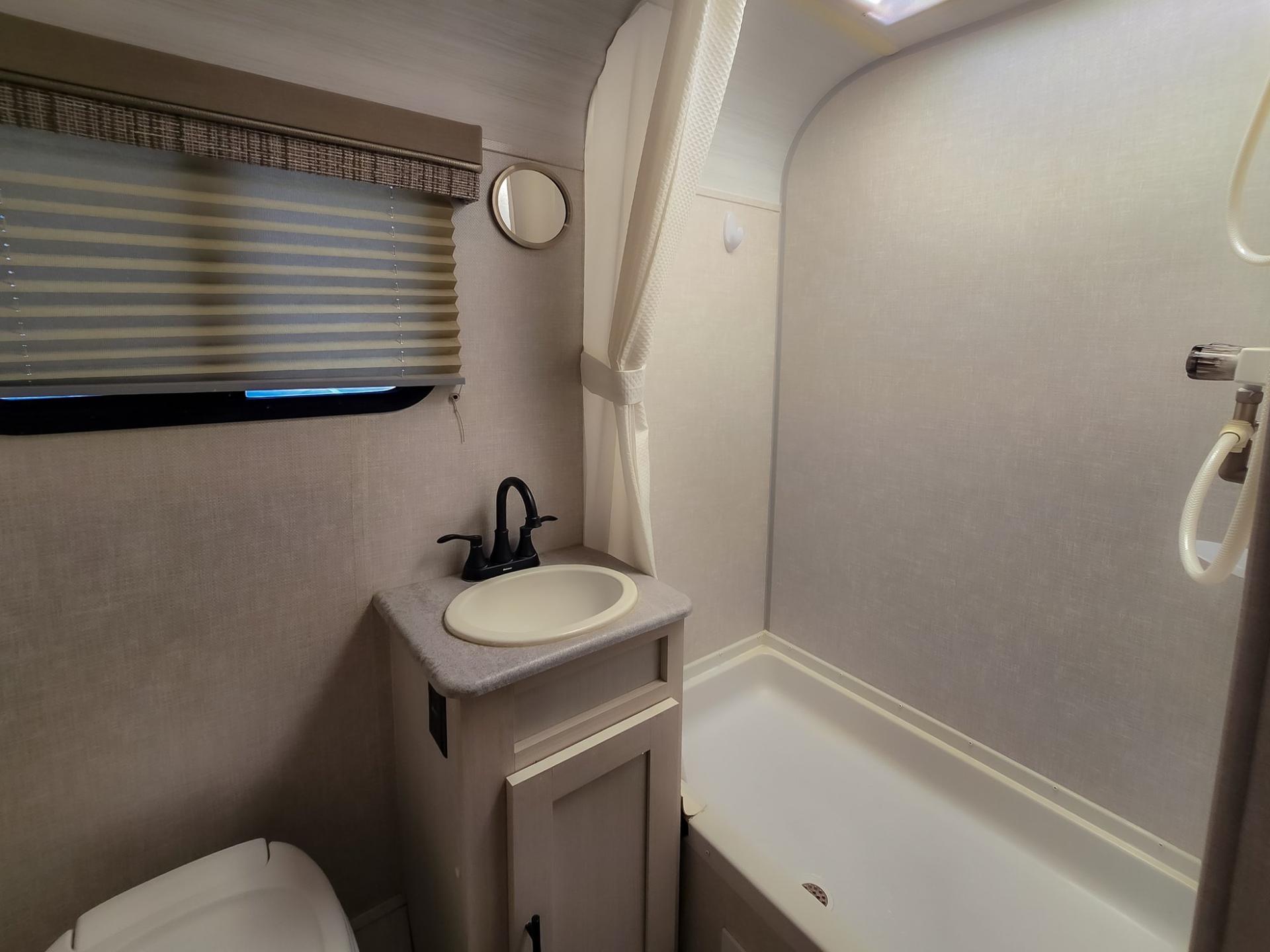 2022 Forest River 2022 Forest River R-Pod - thumbnail 30