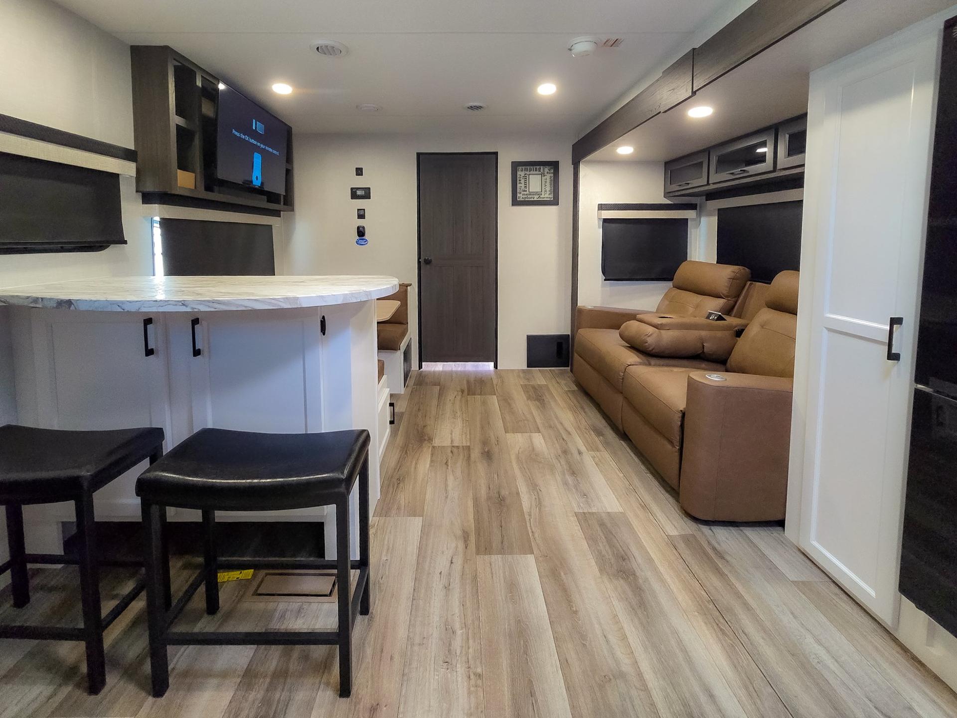 2026 Venture RV 2026 Venture RV SportTrek - thumbnail 17