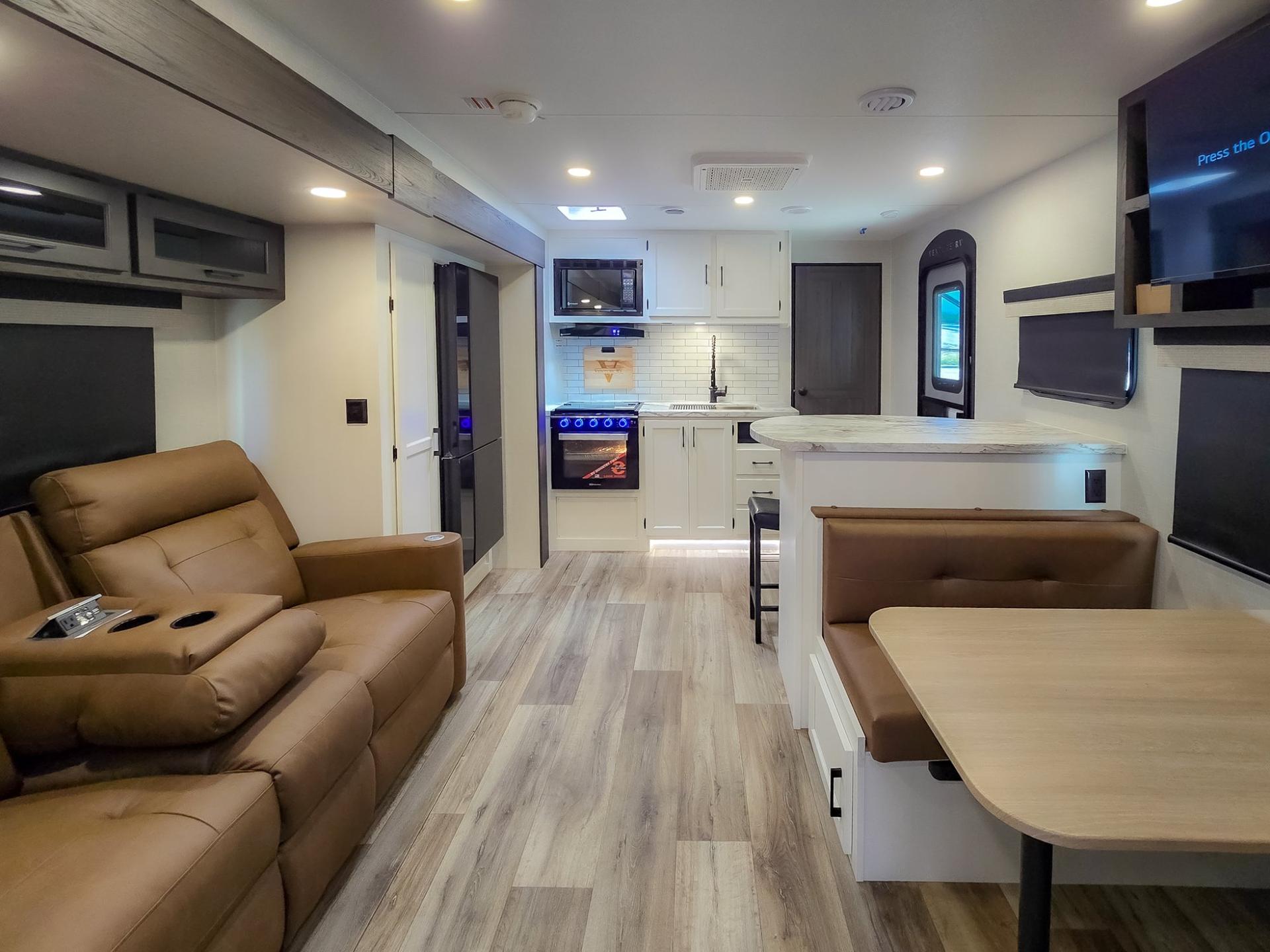 2026 Venture RV 2026 Venture RV SportTrek - thumbnail 23