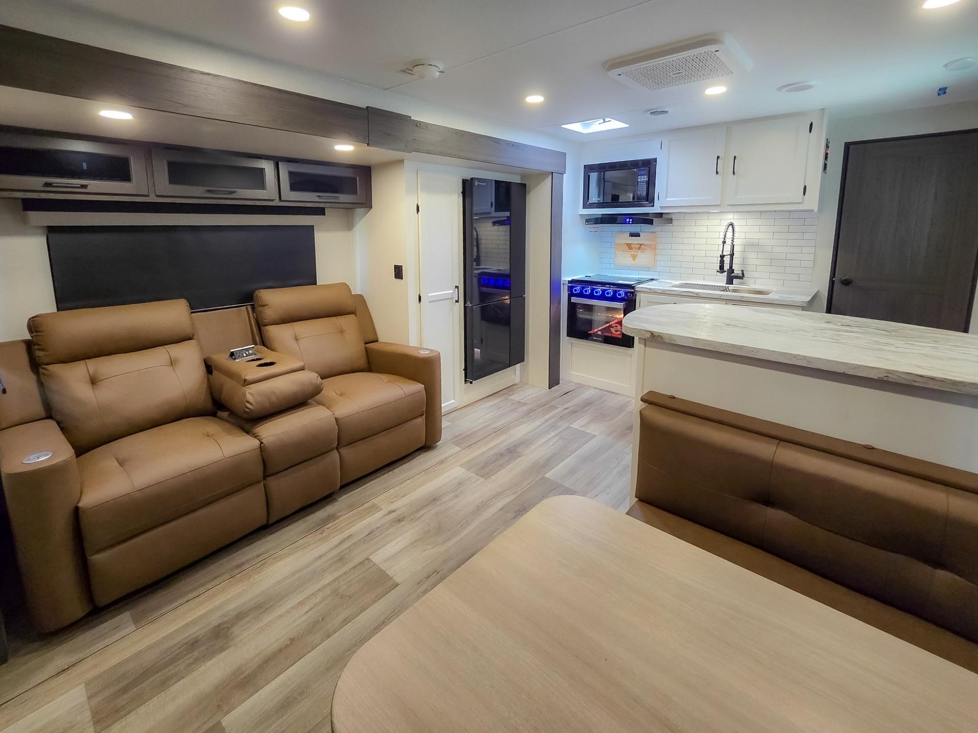 2026 Venture RV 2026 Venture RV SportTrek - thumbnail 24