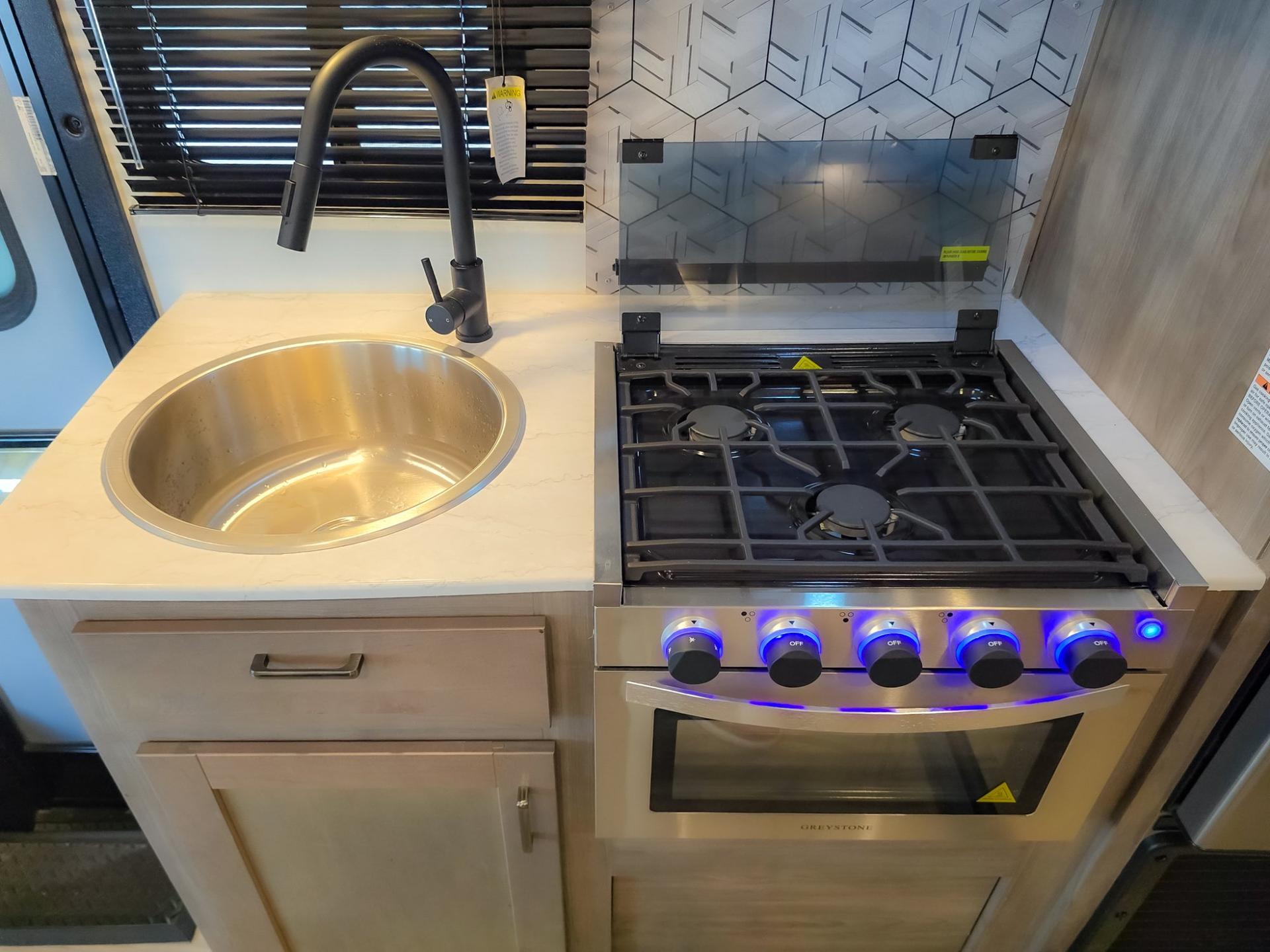2025 Gulf Stream 2025 Gulf Stream Conquest - thumbnail 36