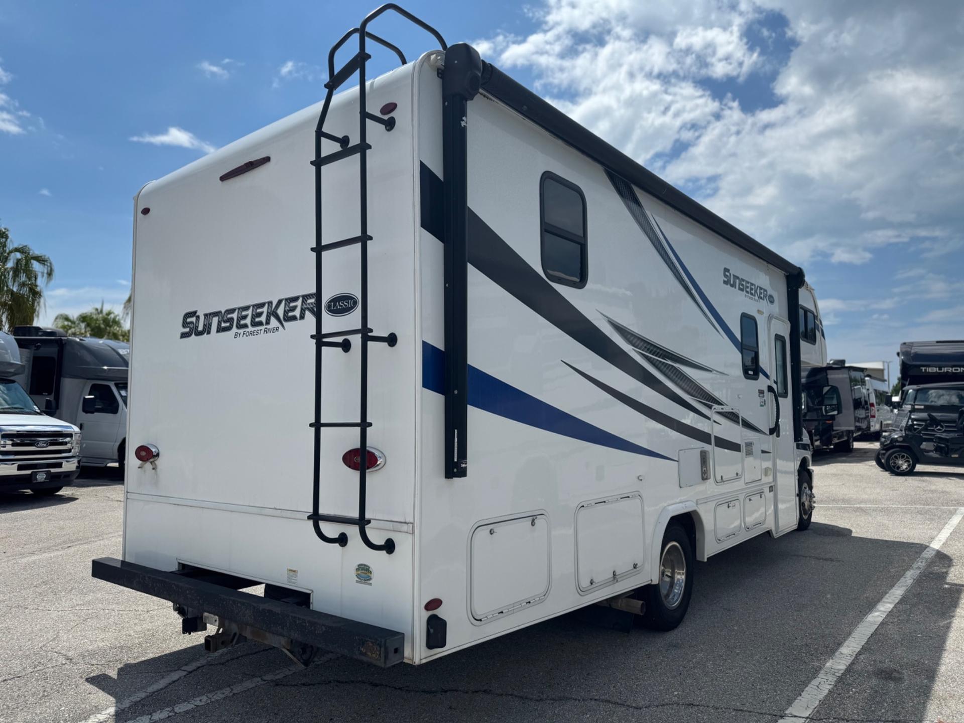 2021 Forest River 2021 Forest River Sunseeker - thumbnail 5