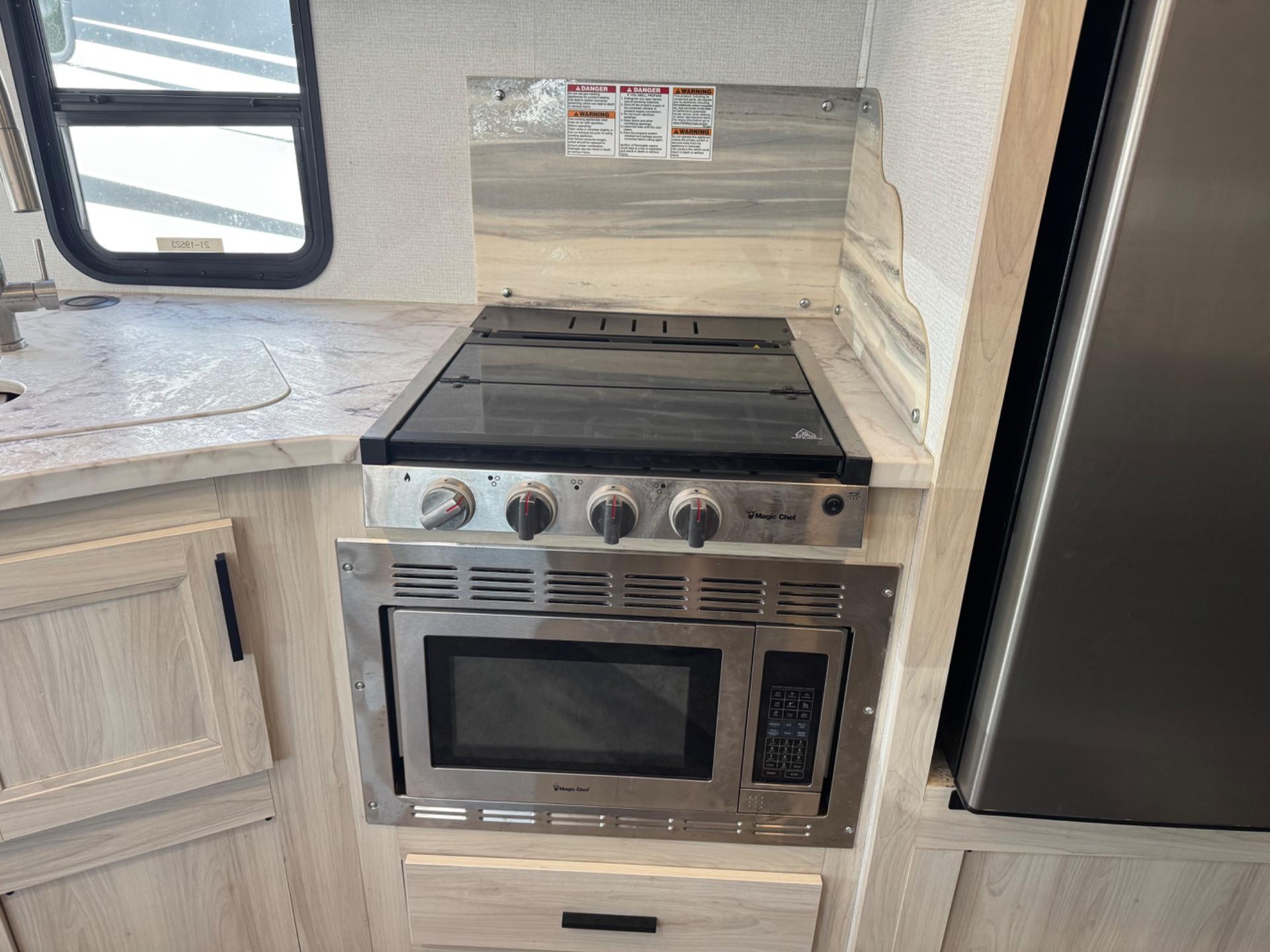 2021 Forest River 2021 Forest River Sunseeker - thumbnail 10