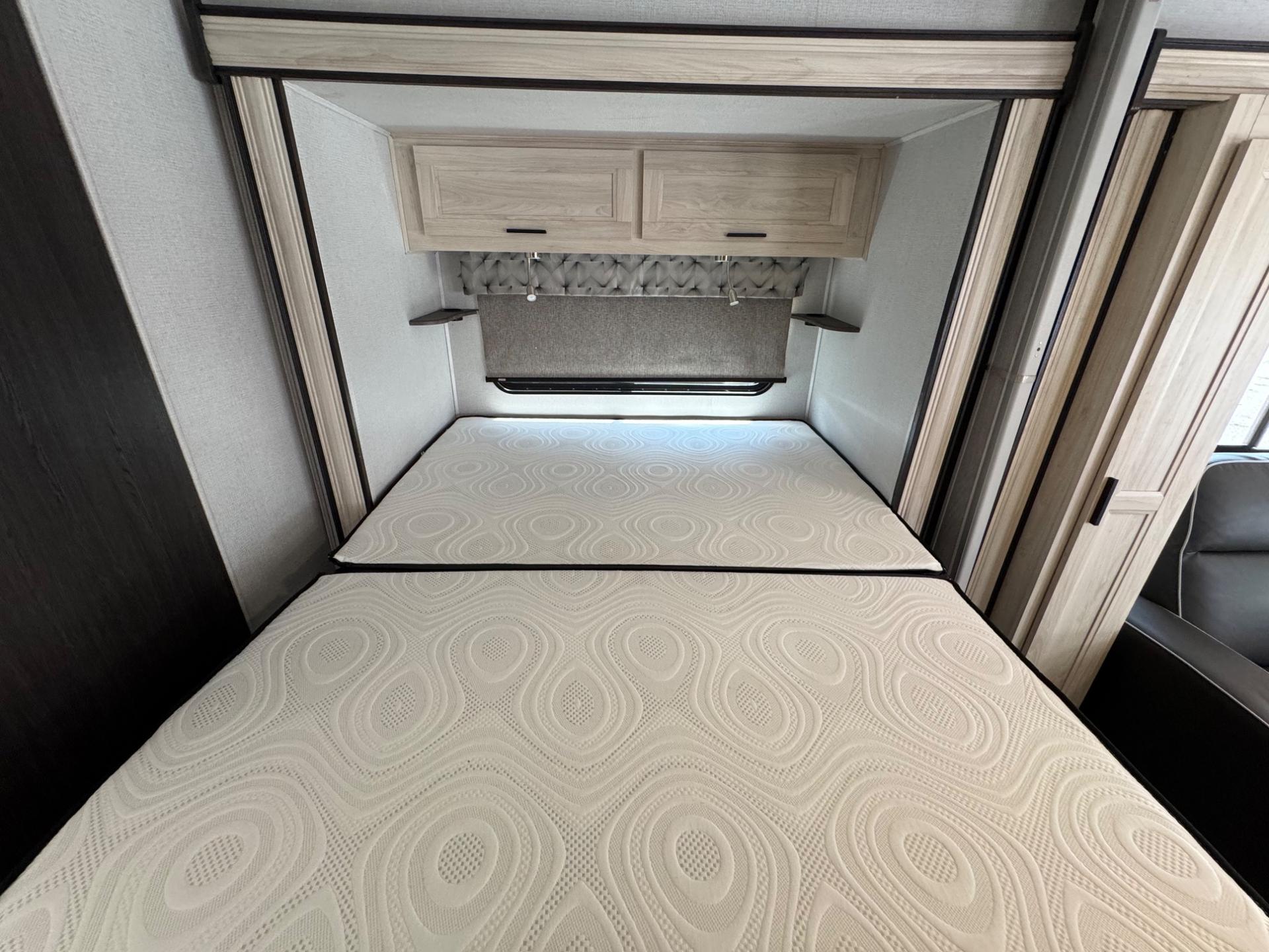 2021 Forest River 2021 Forest River Sunseeker - thumbnail 16