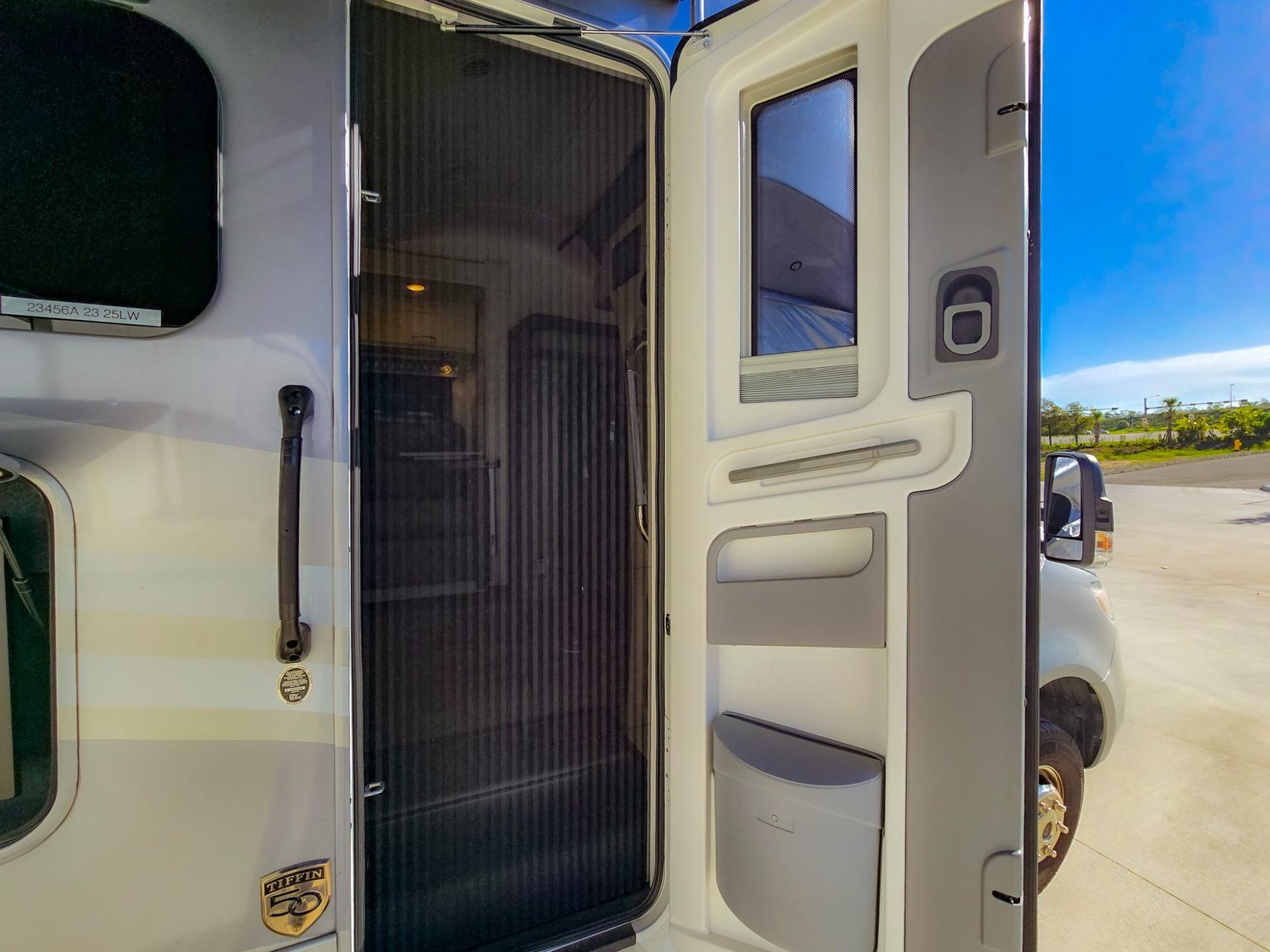 2023 TIFFIN MOTORHOMES 2023 TIFFIN MOTORHOMES WAYFARER - thumbnail 40