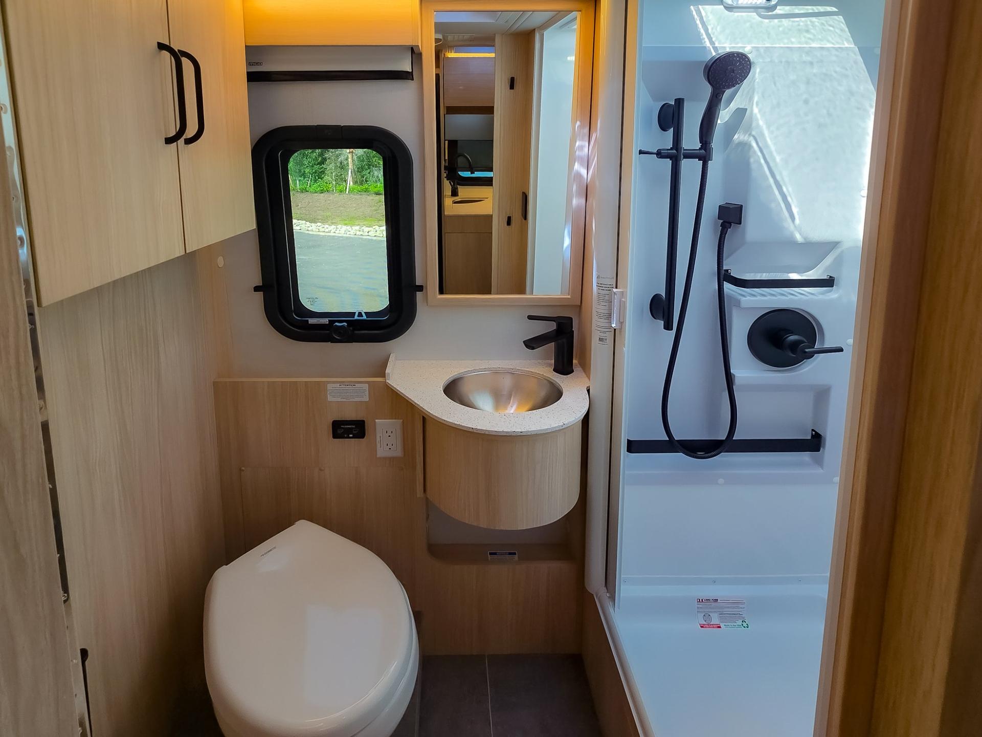 2026 Leisure Travel Vans 2026 Leisure Travel Vans Unity - thumbnail 11