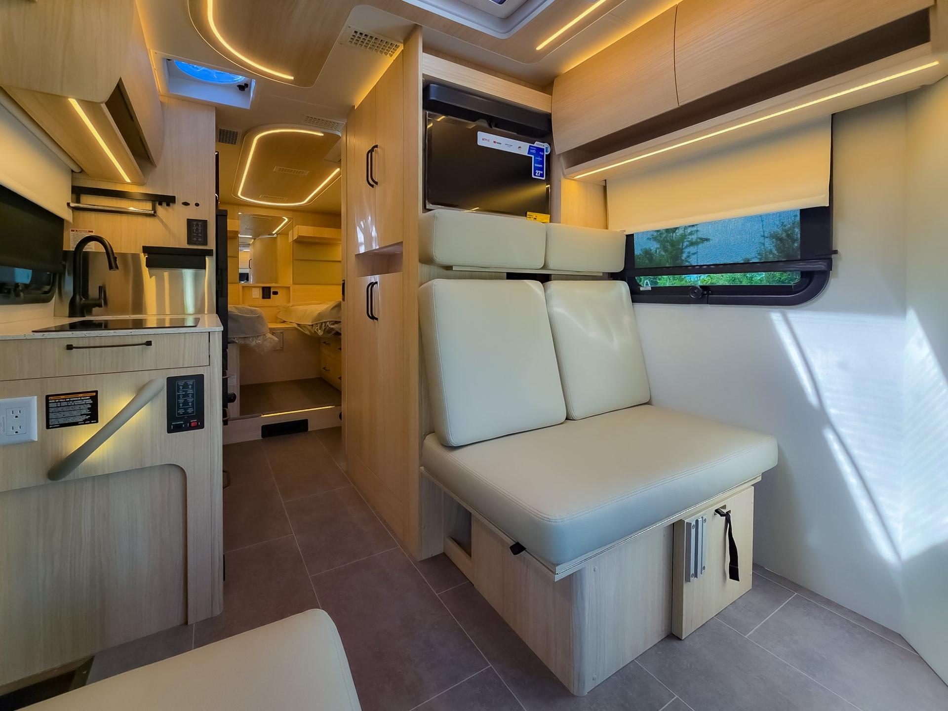 2026 Leisure Travel Vans 2026 Leisure Travel Vans Unity - thumbnail 28