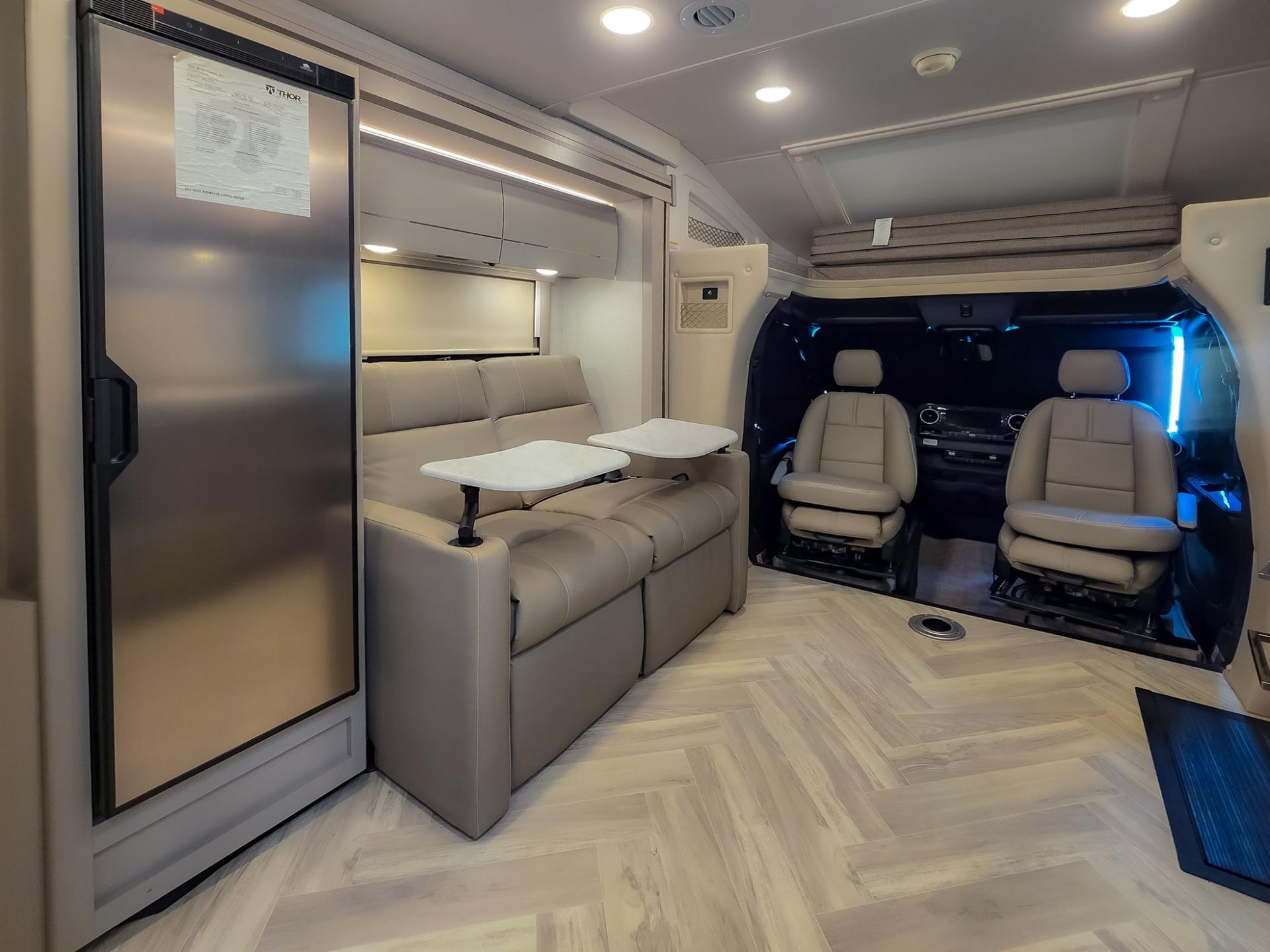 2025 Thor Motor Coach 2025 Thor Motor Coach Tiburon - thumbnail 16