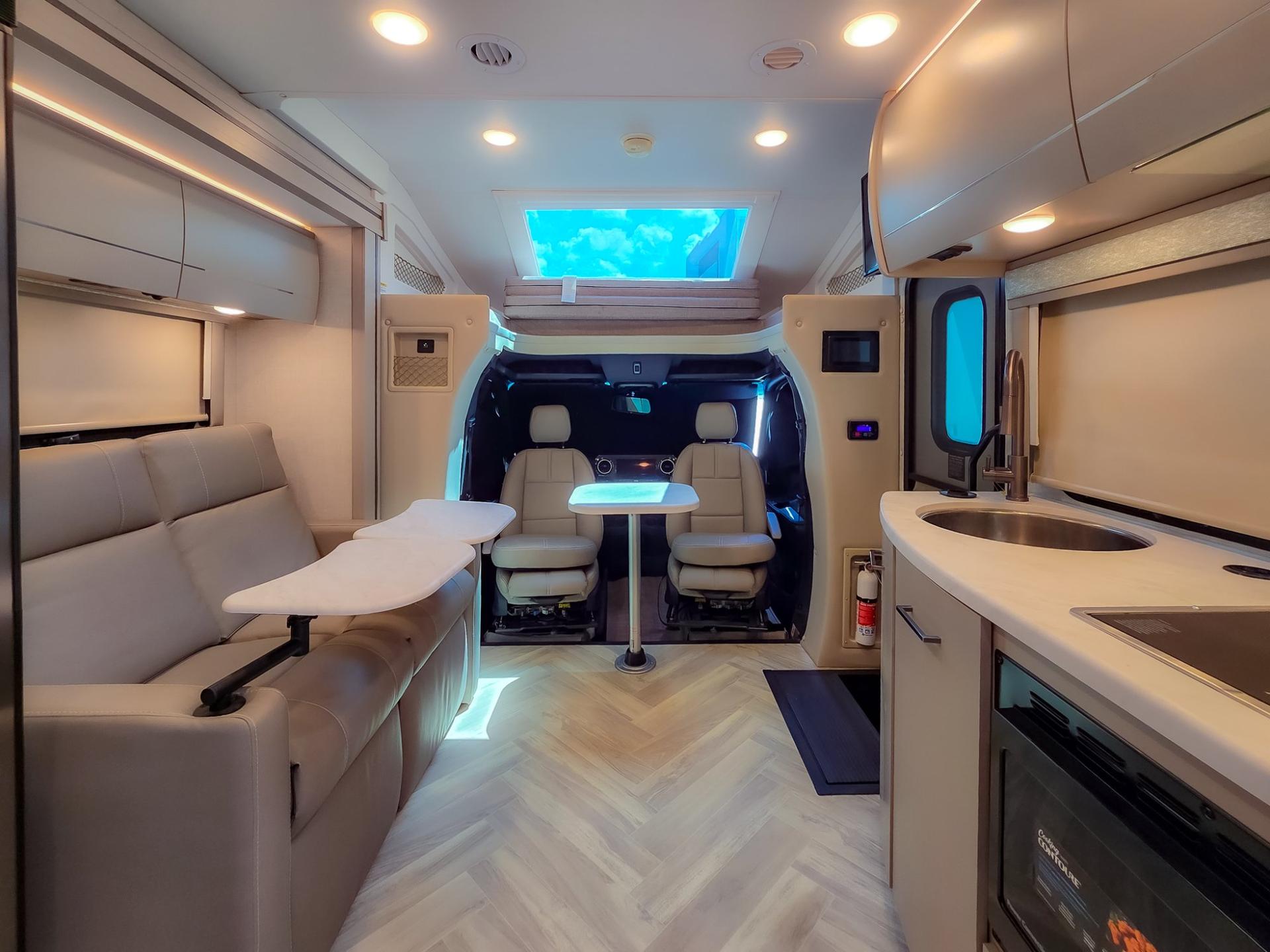 2025 Thor Motor Coach 2025 Thor Motor Coach Tiburon - thumbnail 44