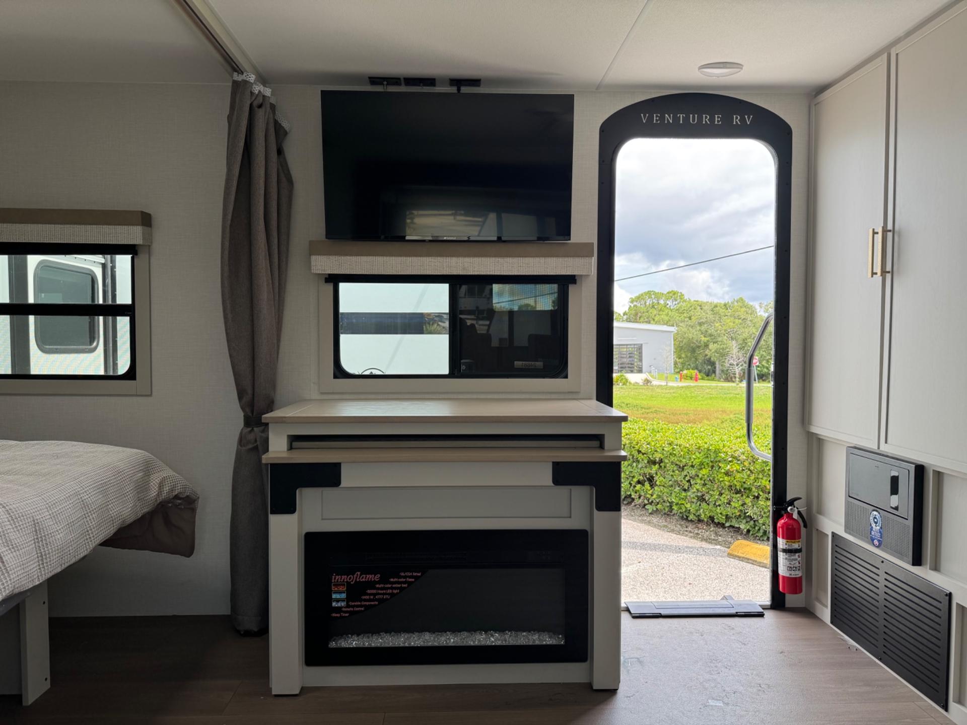 2027 Venture RV 2027 Venture RV Stratus - thumbnail 18