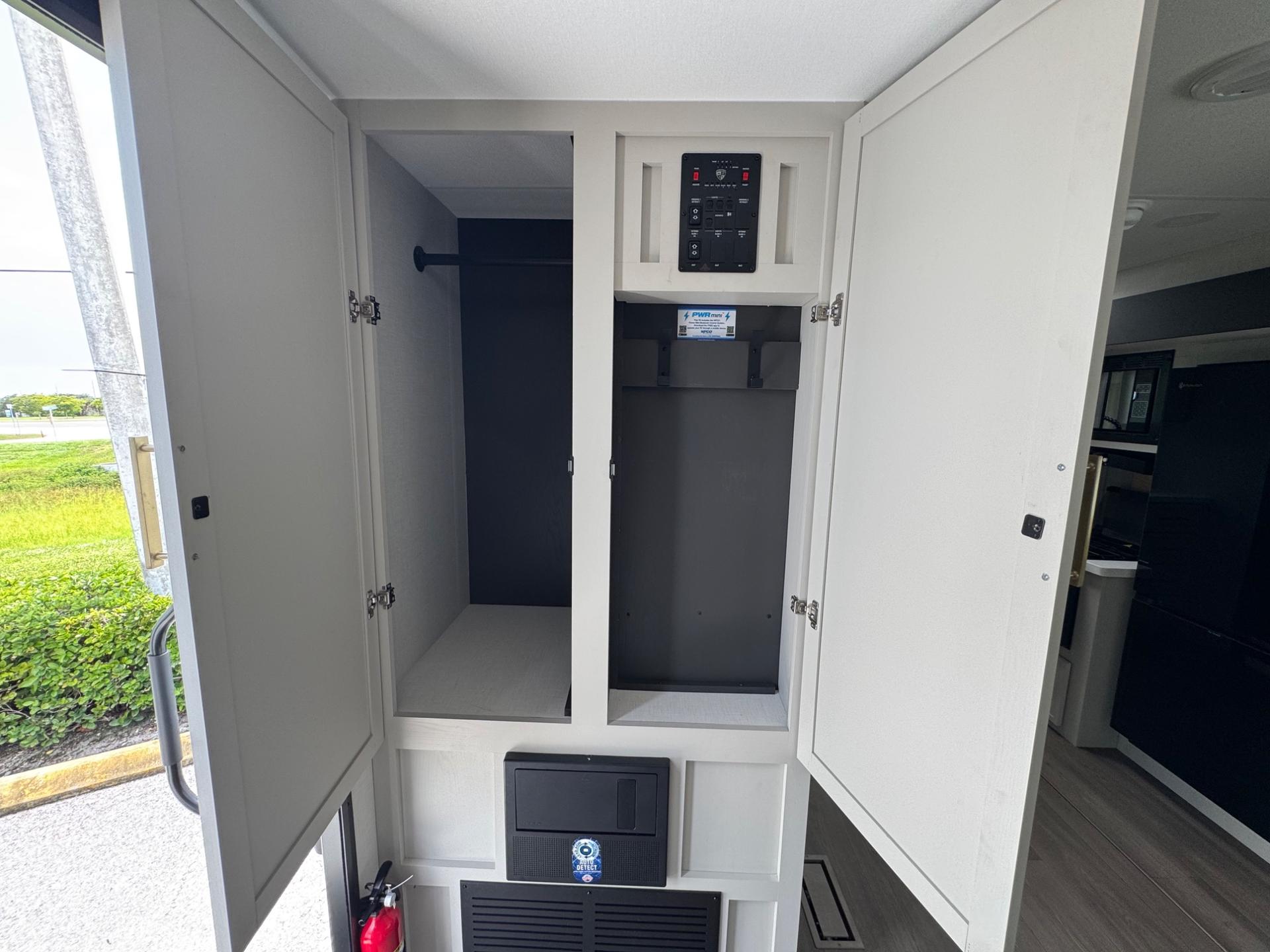 2027 Venture RV 2027 Venture RV Stratus - thumbnail 25