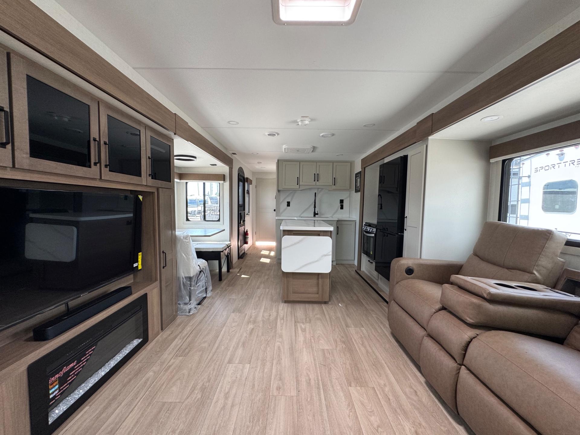 2027 Venture RV 2027 Venture RV SportTrek Touring Edition - thumbnail 6