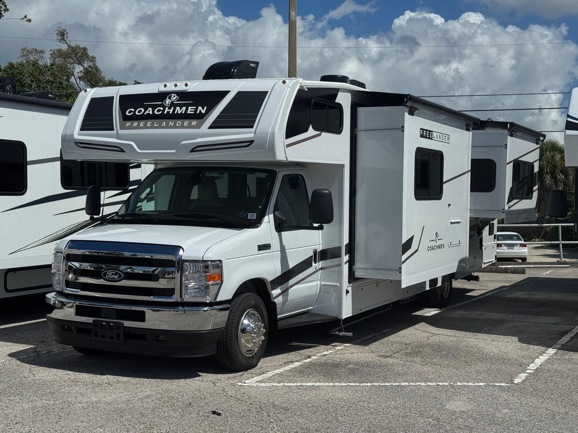 2027 Coachmen 2027 Coachmen Freelander - thumbnail 3