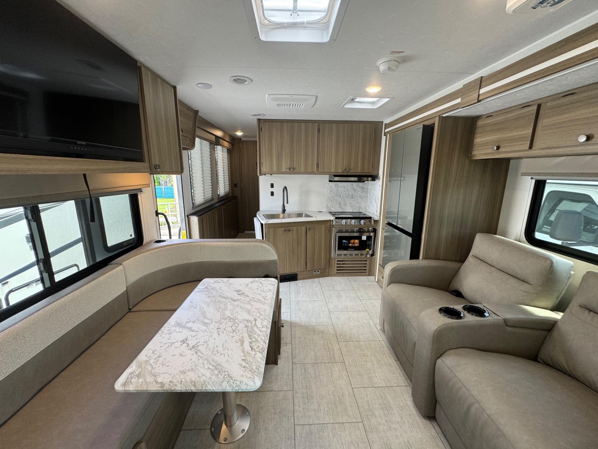2027 Coachmen 2027 Coachmen Freelander - thumbnail 7