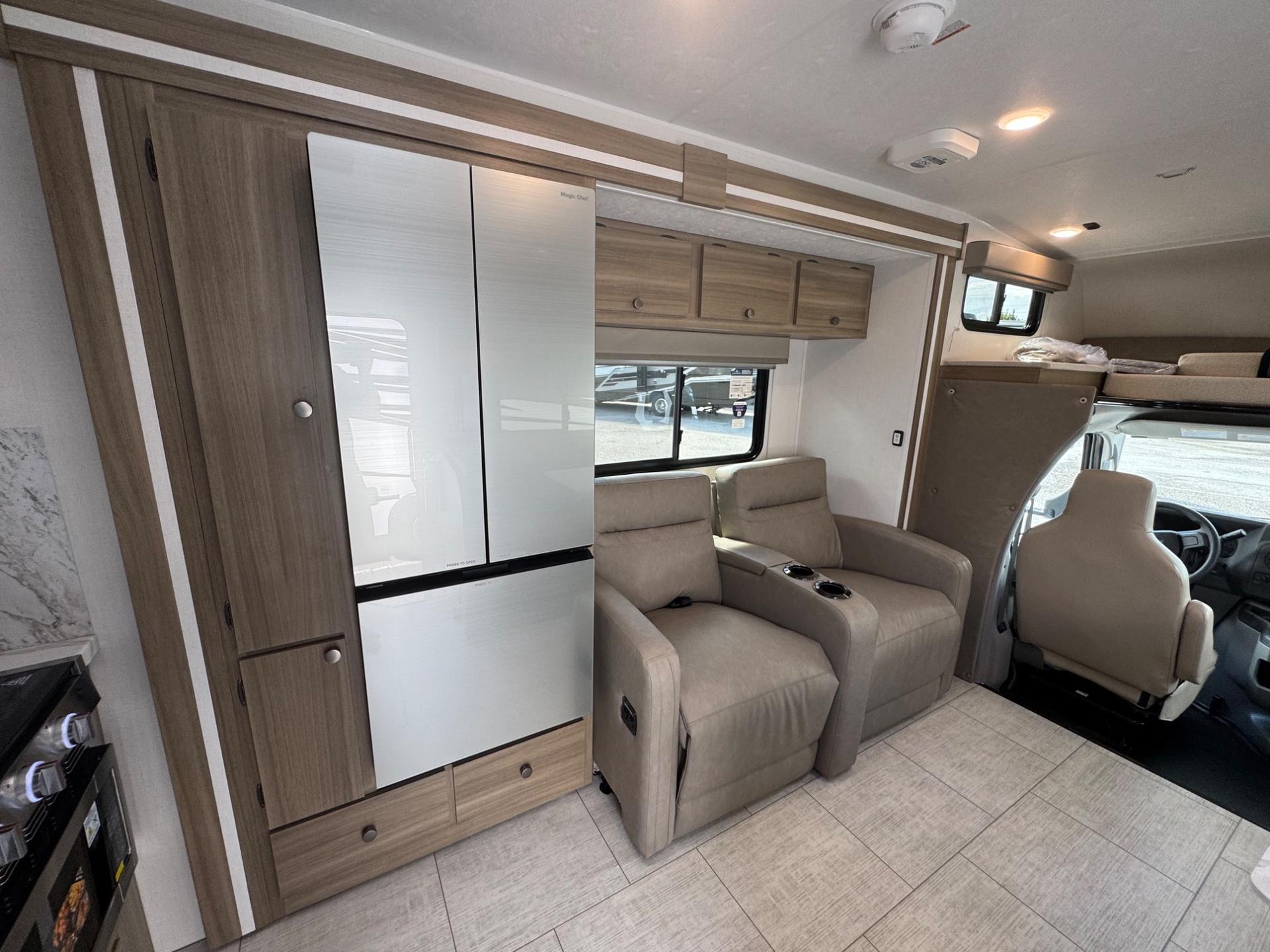 2027 Coachmen 2027 Coachmen Freelander - thumbnail 12