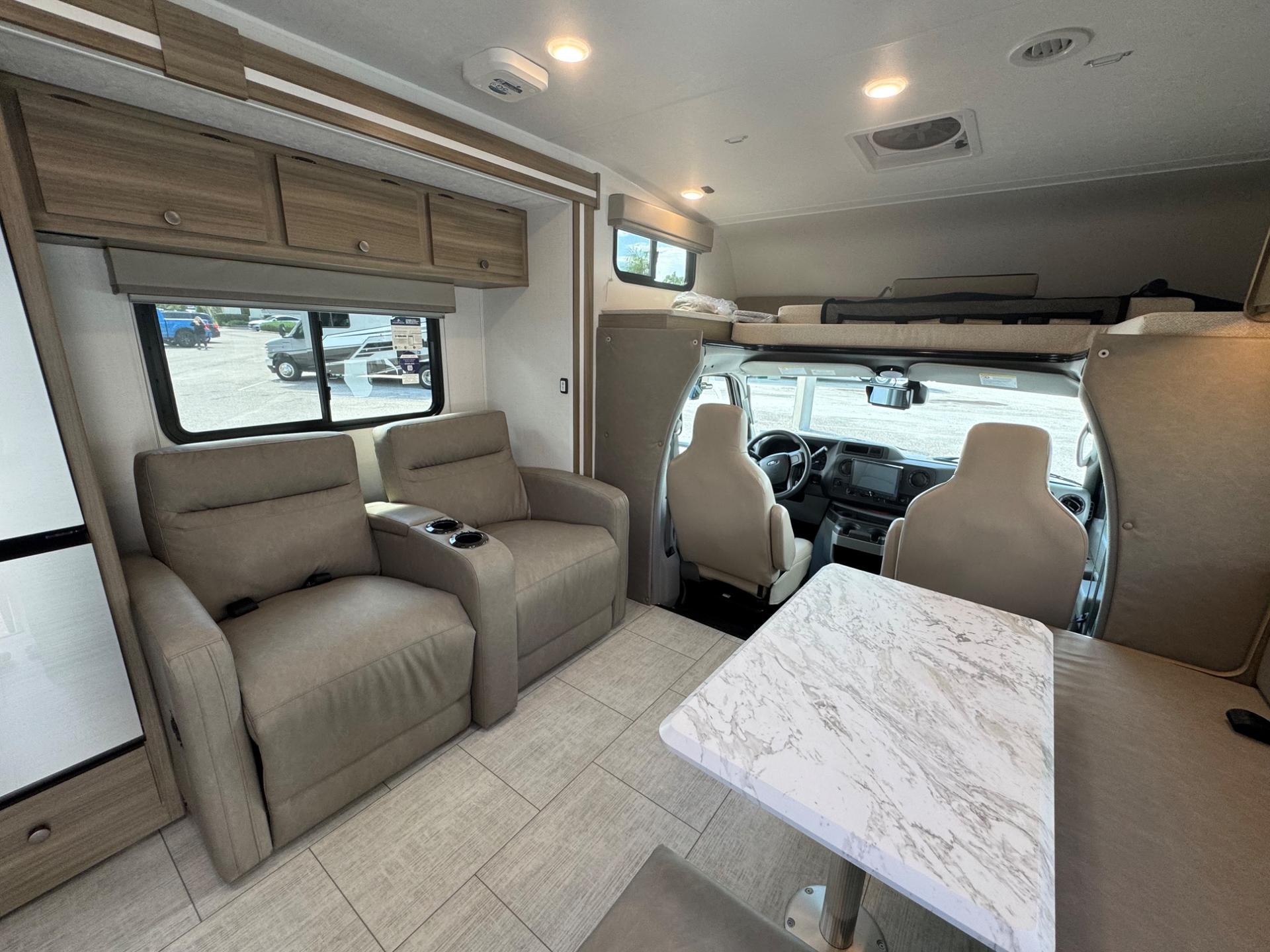 2027 Coachmen 2027 Coachmen Freelander - thumbnail 14