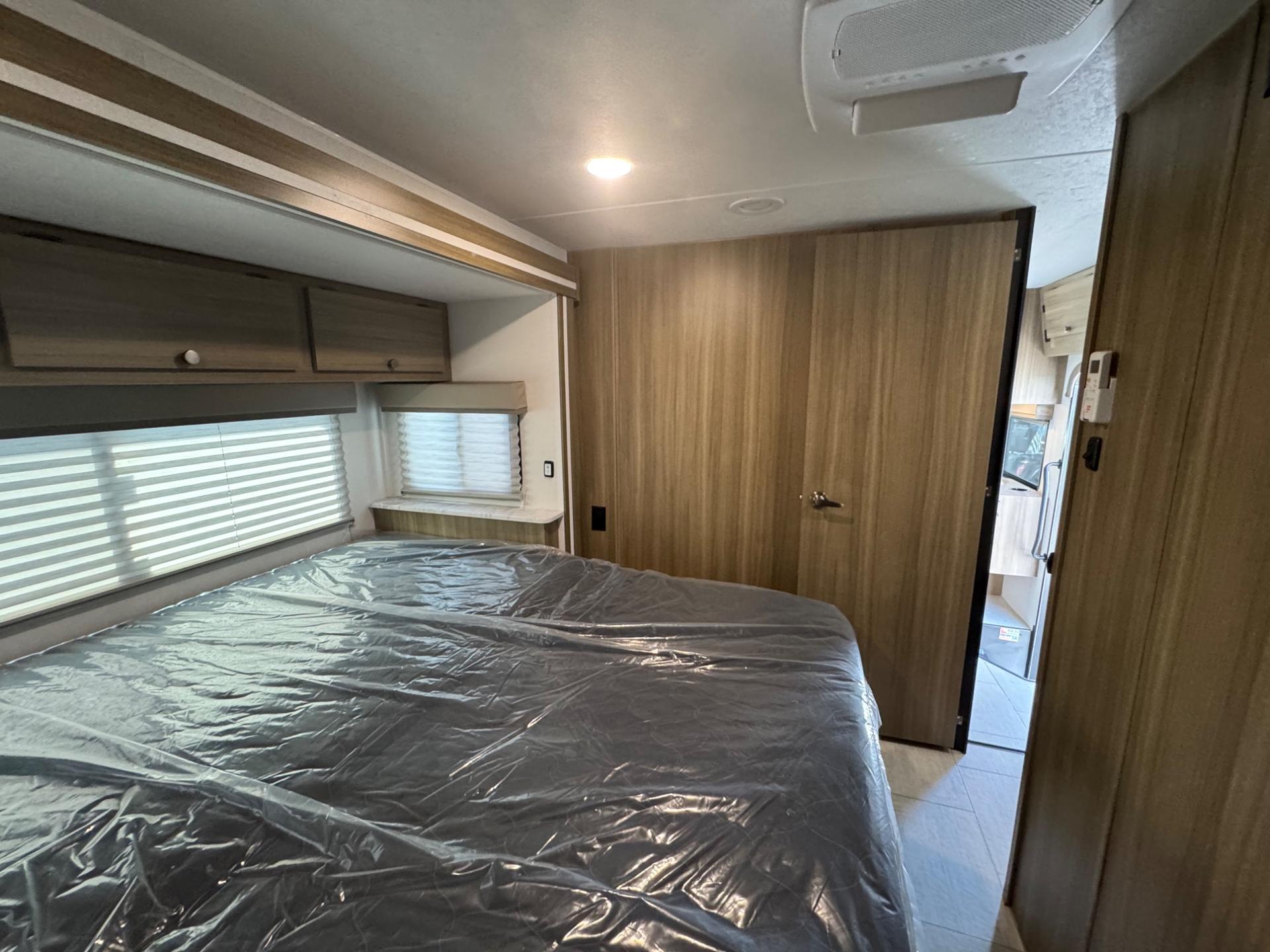 2027 Coachmen 2027 Coachmen Freelander - thumbnail 22