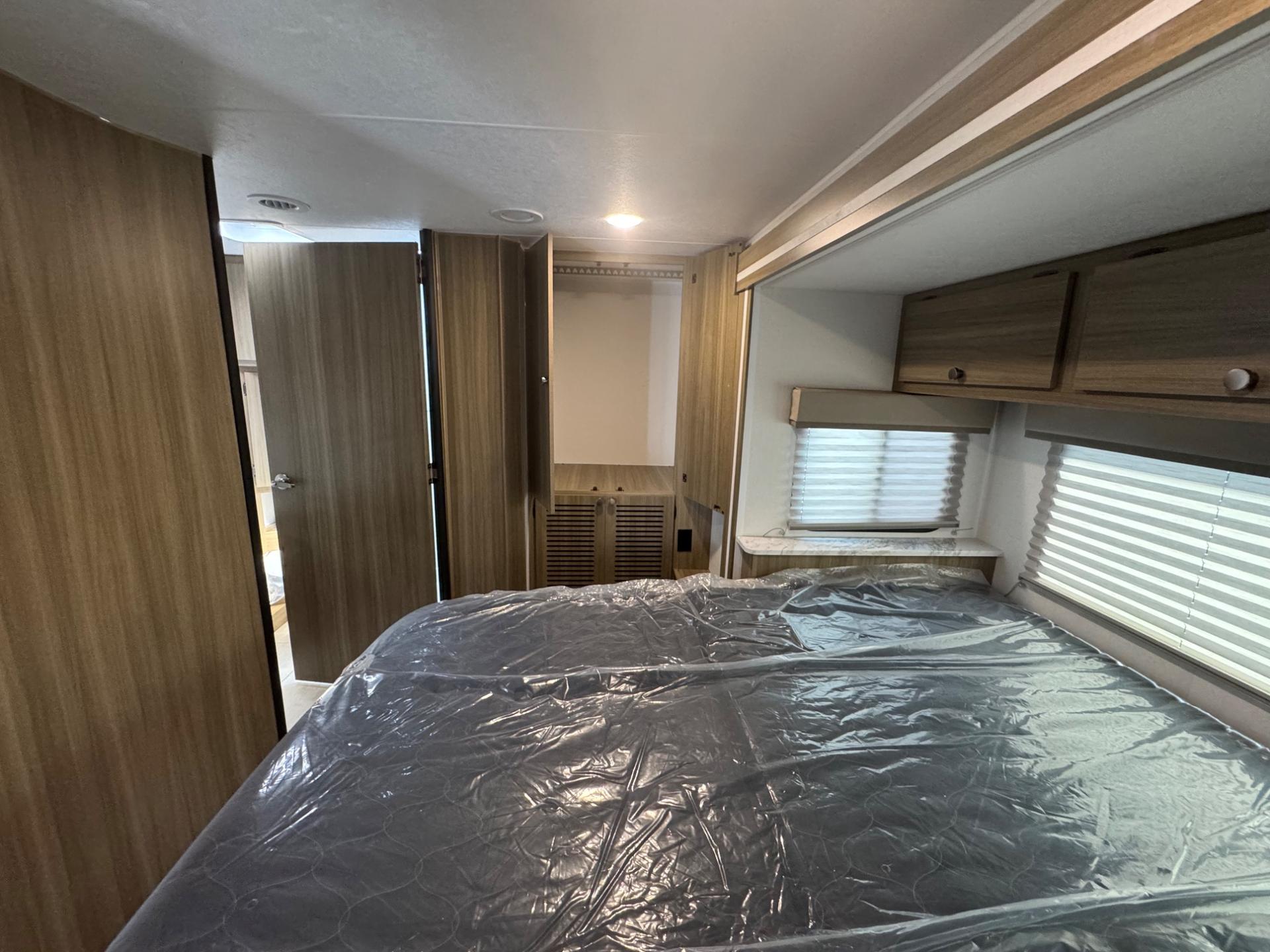 2027 Coachmen 2027 Coachmen Freelander - thumbnail 23
