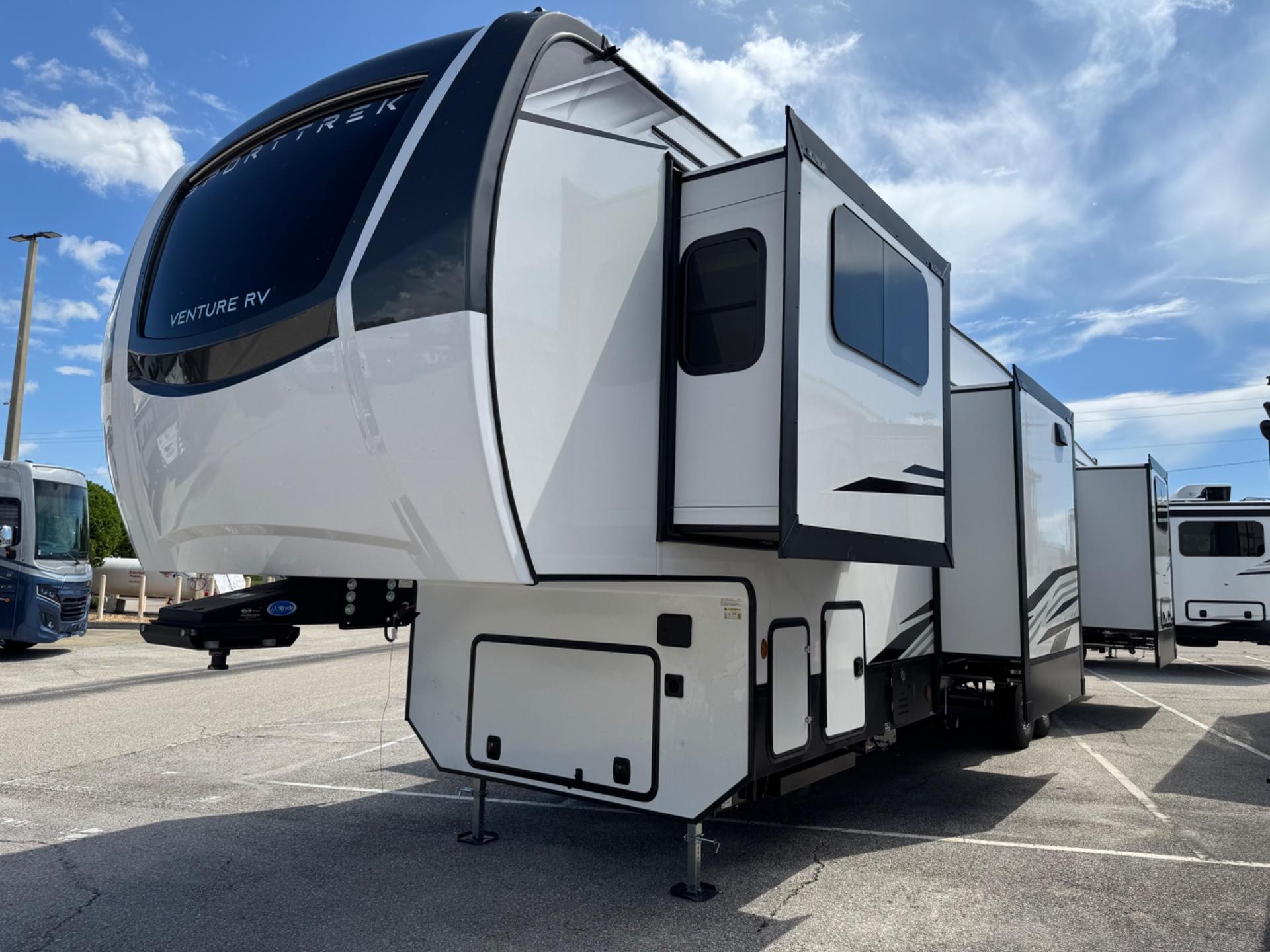 2027 Venture RV 2027 Venture RV SportTrek Touring Edition - thumbnail 3