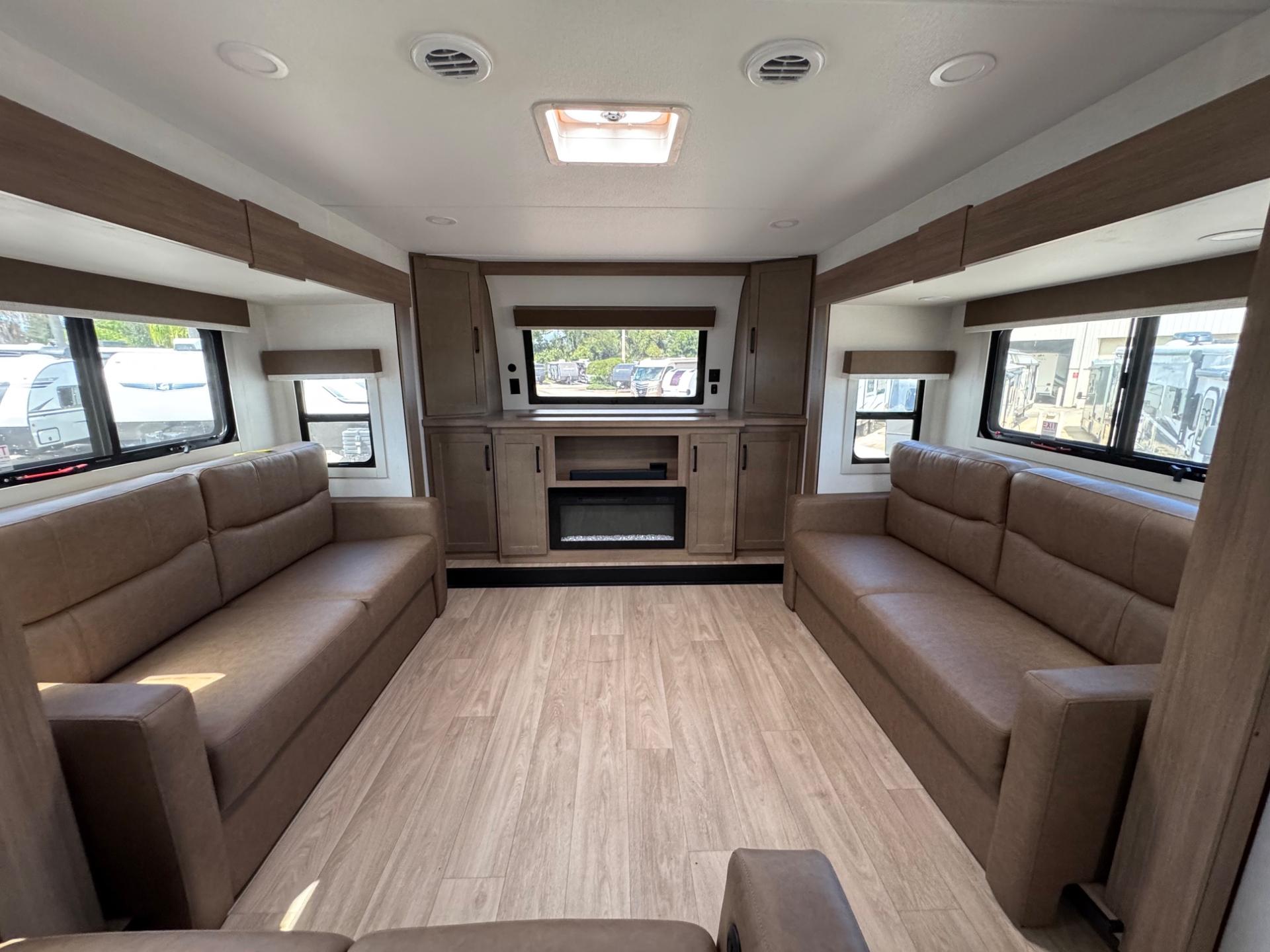 2027 Venture RV 2027 Venture RV SportTrek Touring Edition - thumbnail 19