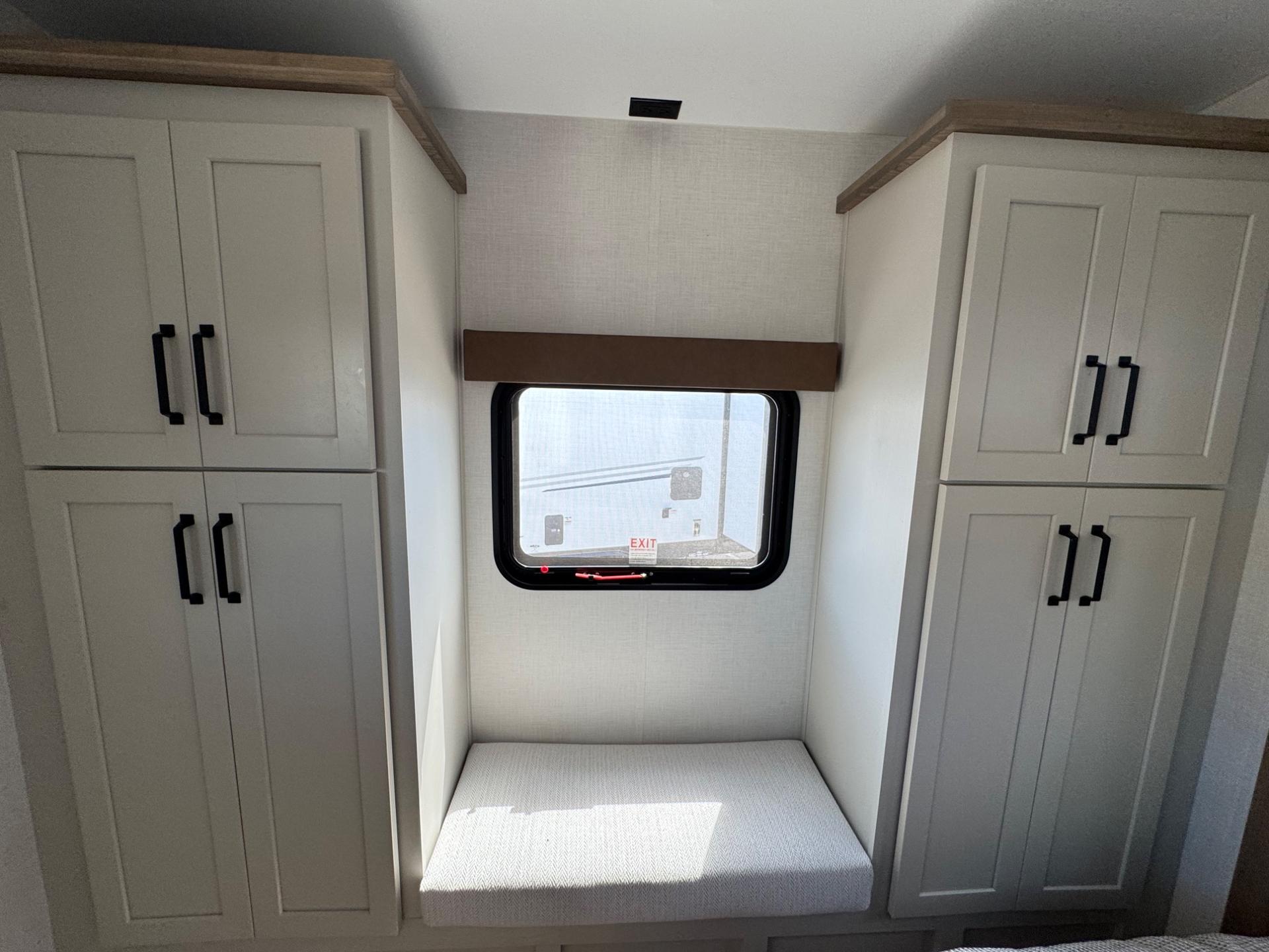 2027 Venture RV 2027 Venture RV SportTrek Touring Edition - thumbnail 28