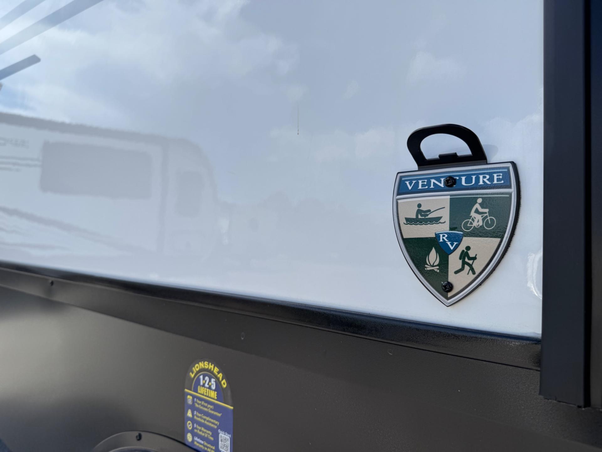 2027 Venture RV 2027 Venture RV SportTrek Touring Edition - thumbnail 37