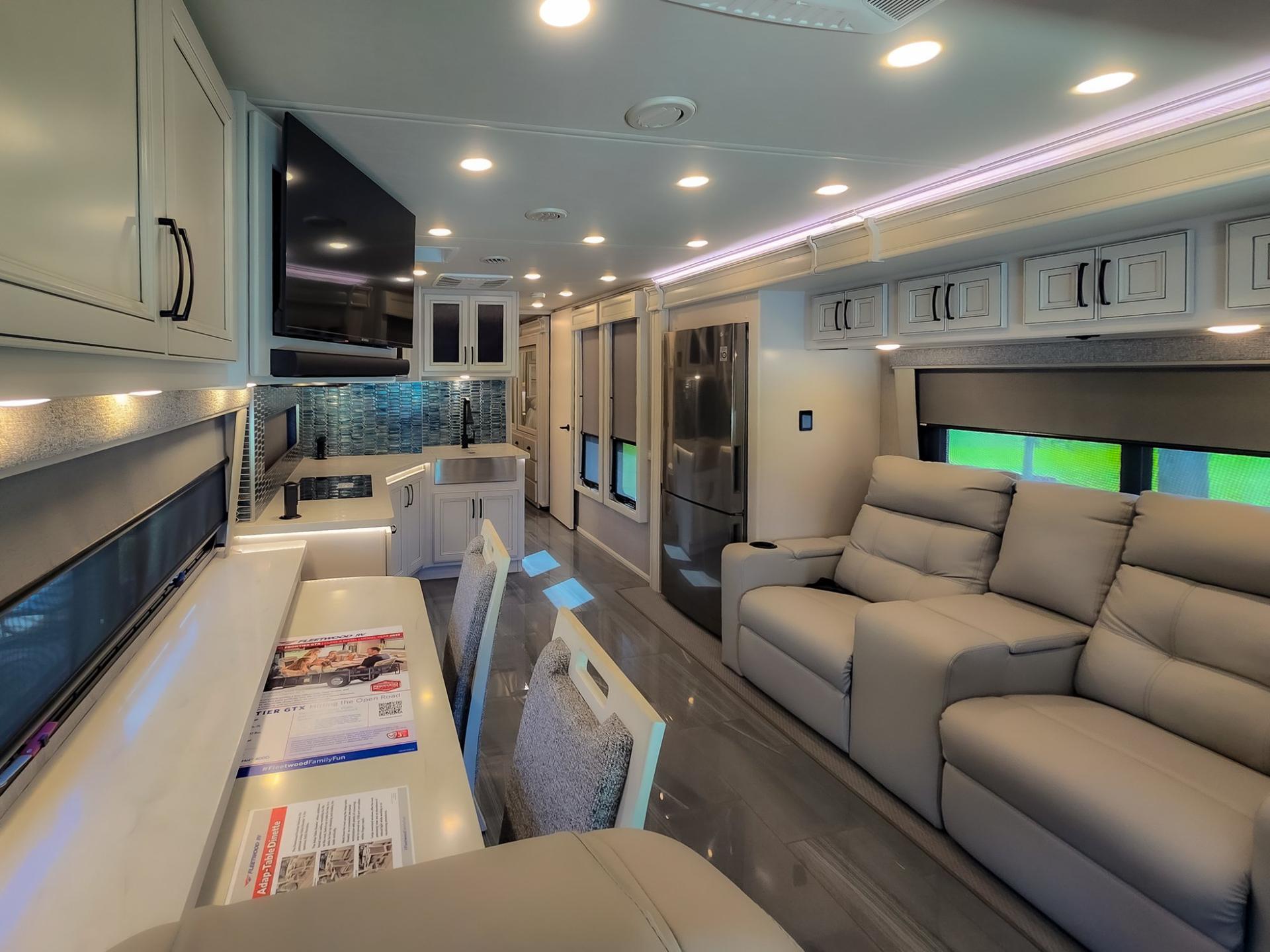 2023 Fleetwood RV 2023 Fleetwood RV Frontier GTX - thumbnail 11