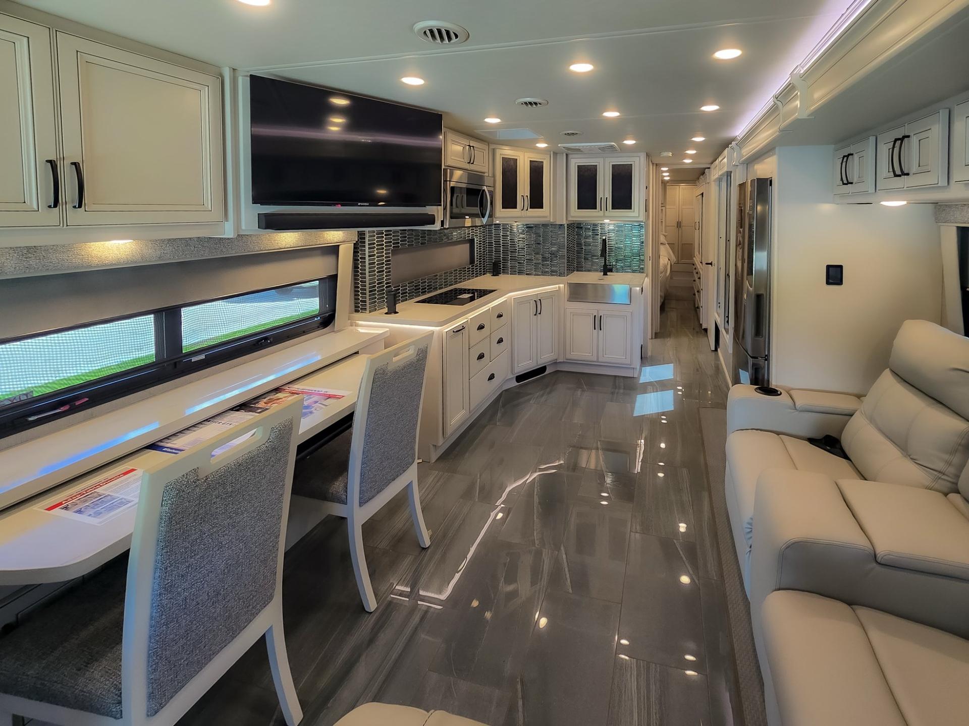 2023 Fleetwood RV 2023 Fleetwood RV Frontier GTX - thumbnail 13