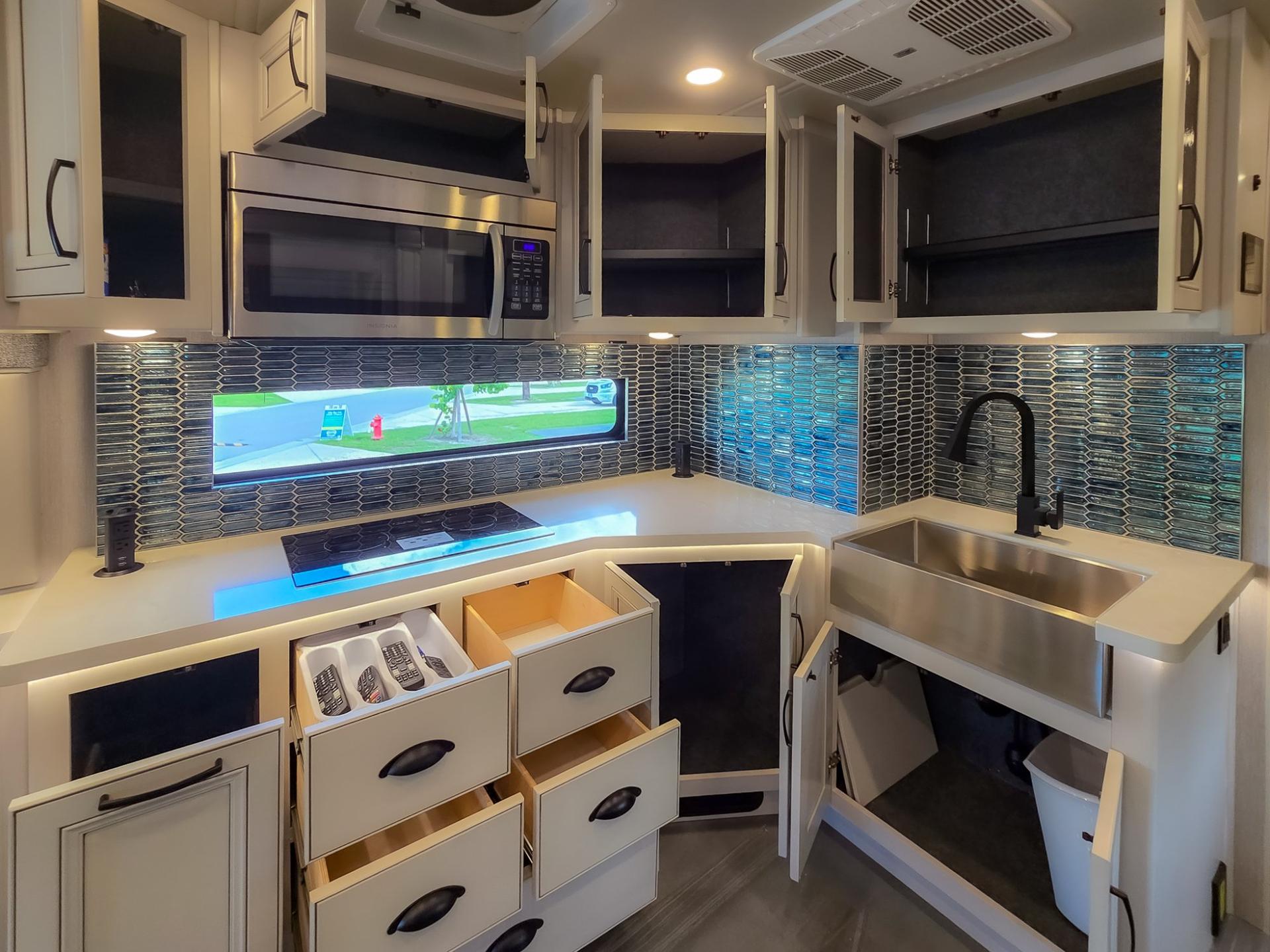 2023 Fleetwood RV 2023 Fleetwood RV Frontier GTX - thumbnail 27
