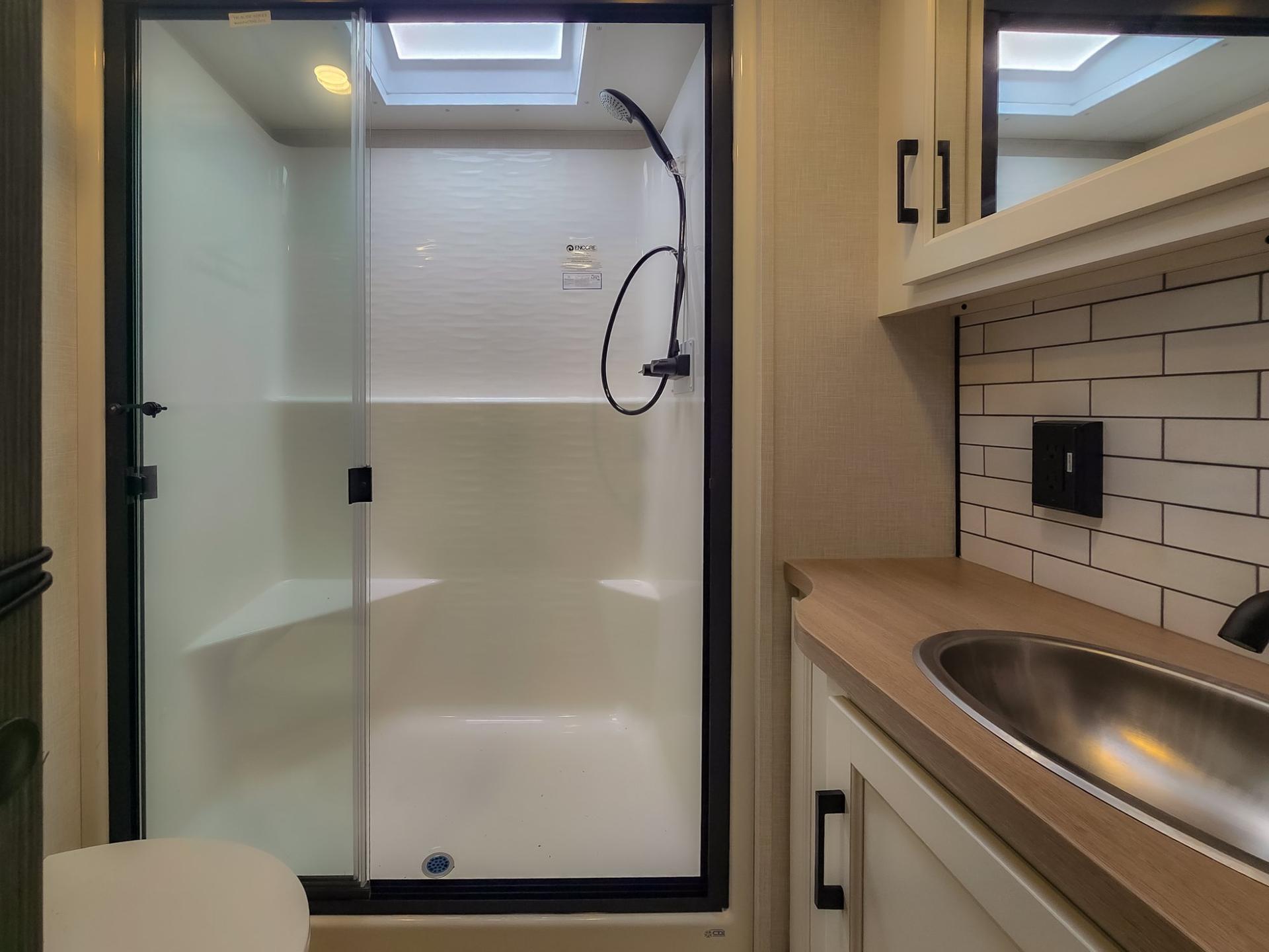 2026 Venture RV 2026 Venture RV SportTrek 5 Touring Edition - thumbnail 45