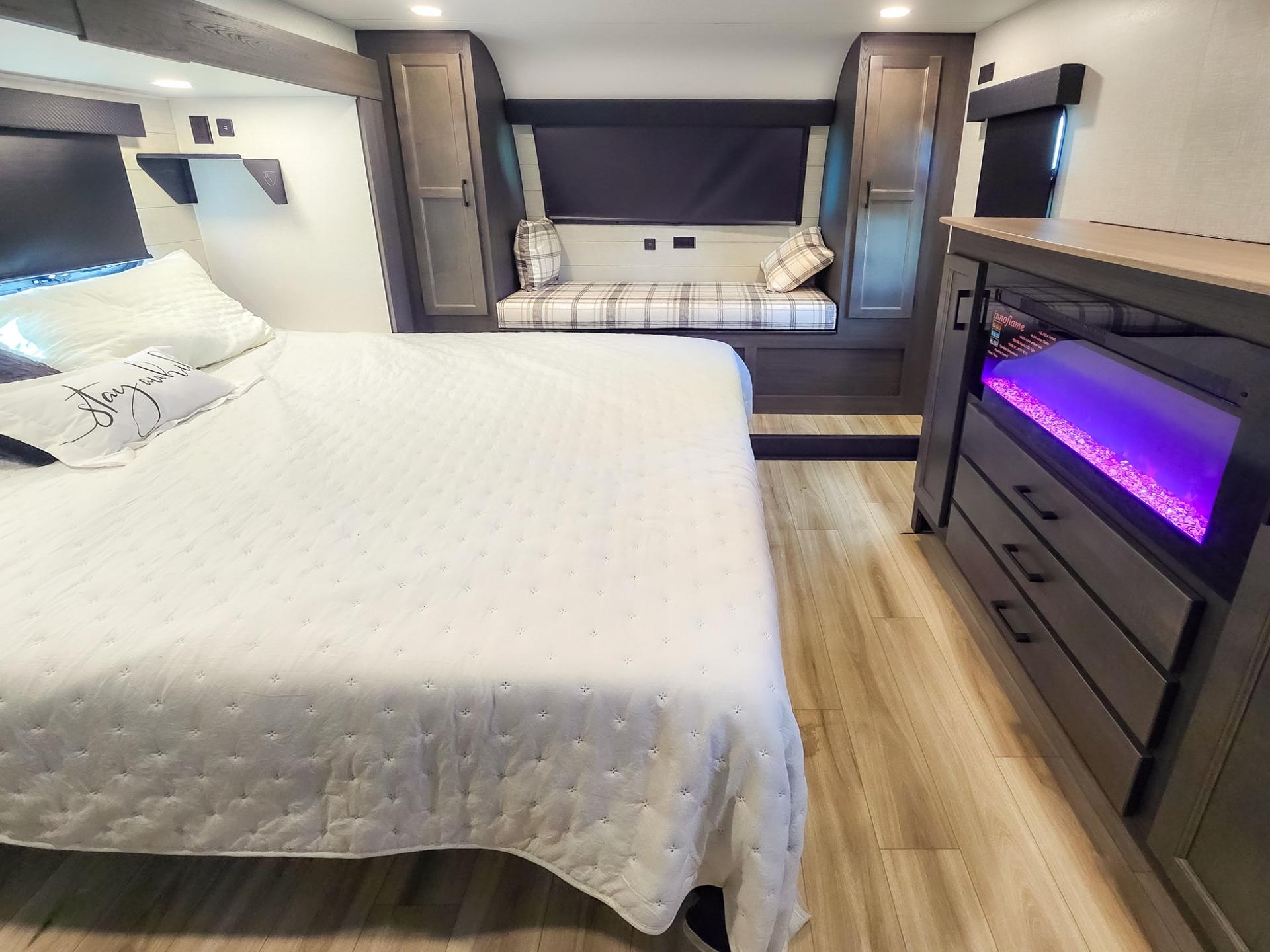 2026 Venture RV 2026 Venture RV SportTrek 5 Touring Edition - thumbnail 52