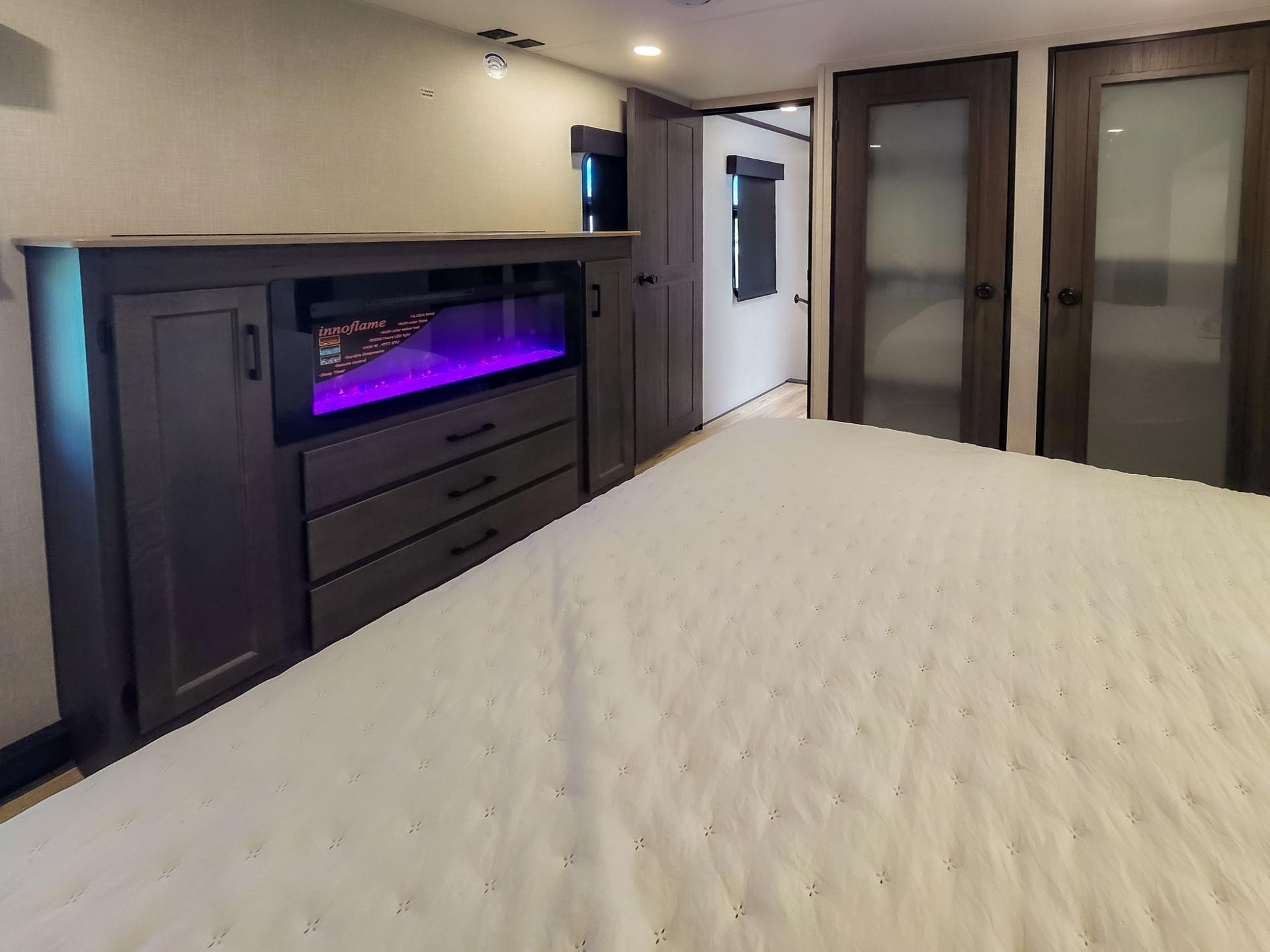 2026 Venture RV 2026 Venture RV SportTrek 5 Touring Edition - thumbnail 55