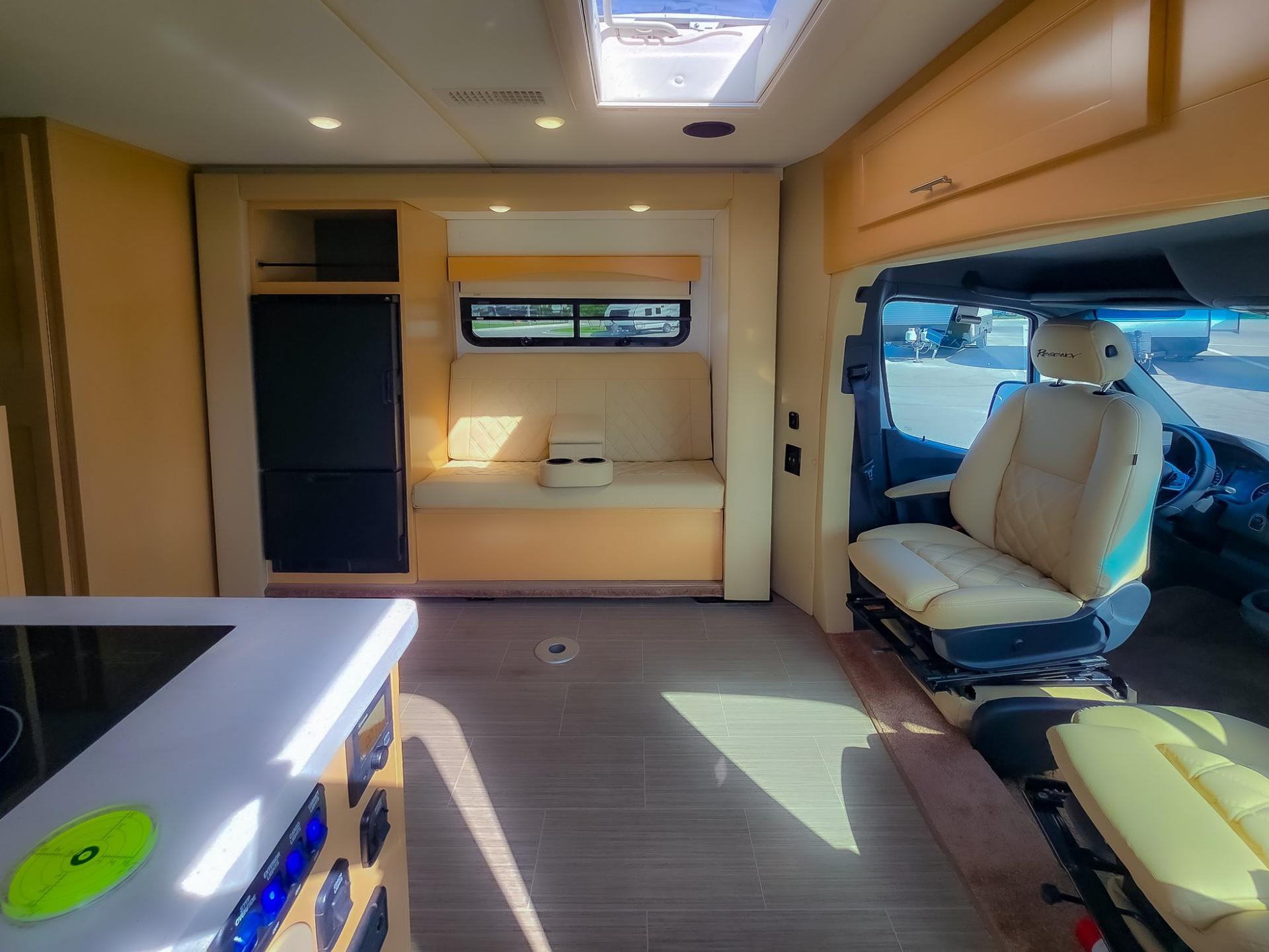 2023 Regency RV 2023 Regency RV Ultra Brougham - thumbnail 9