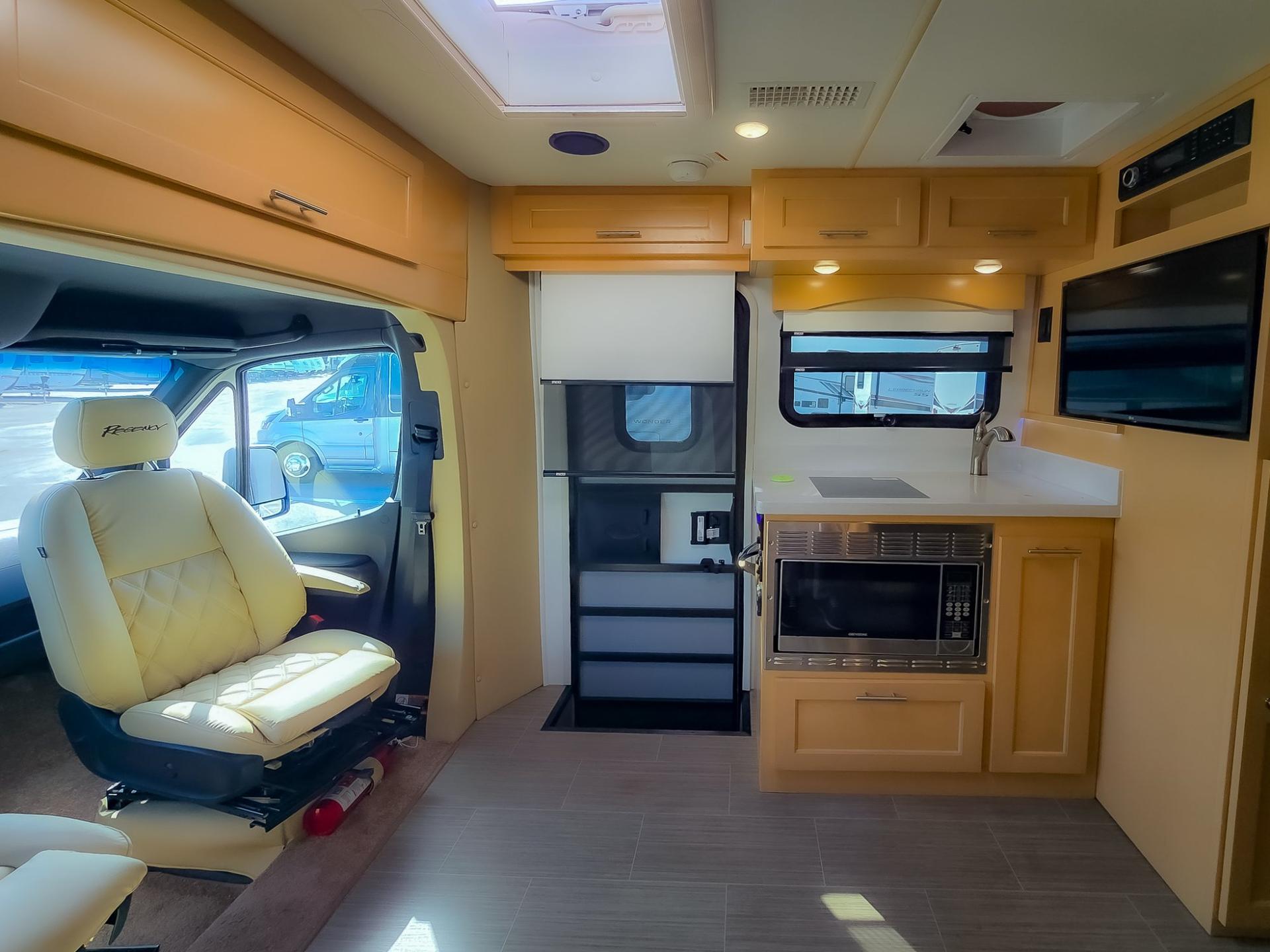 2023 Regency RV 2023 Regency RV Ultra Brougham - thumbnail 13