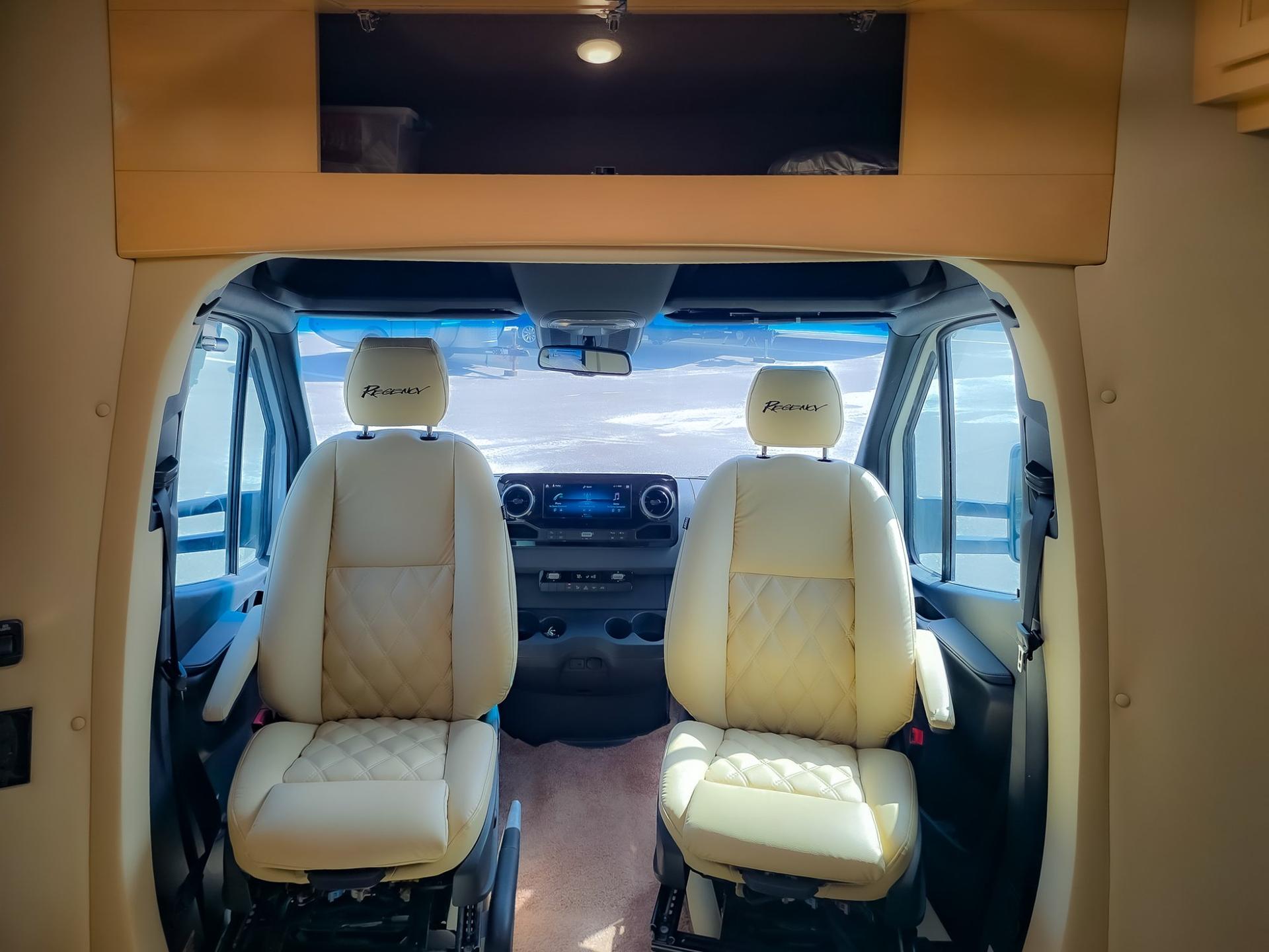 2023 Regency RV 2023 Regency RV Ultra Brougham - thumbnail 26