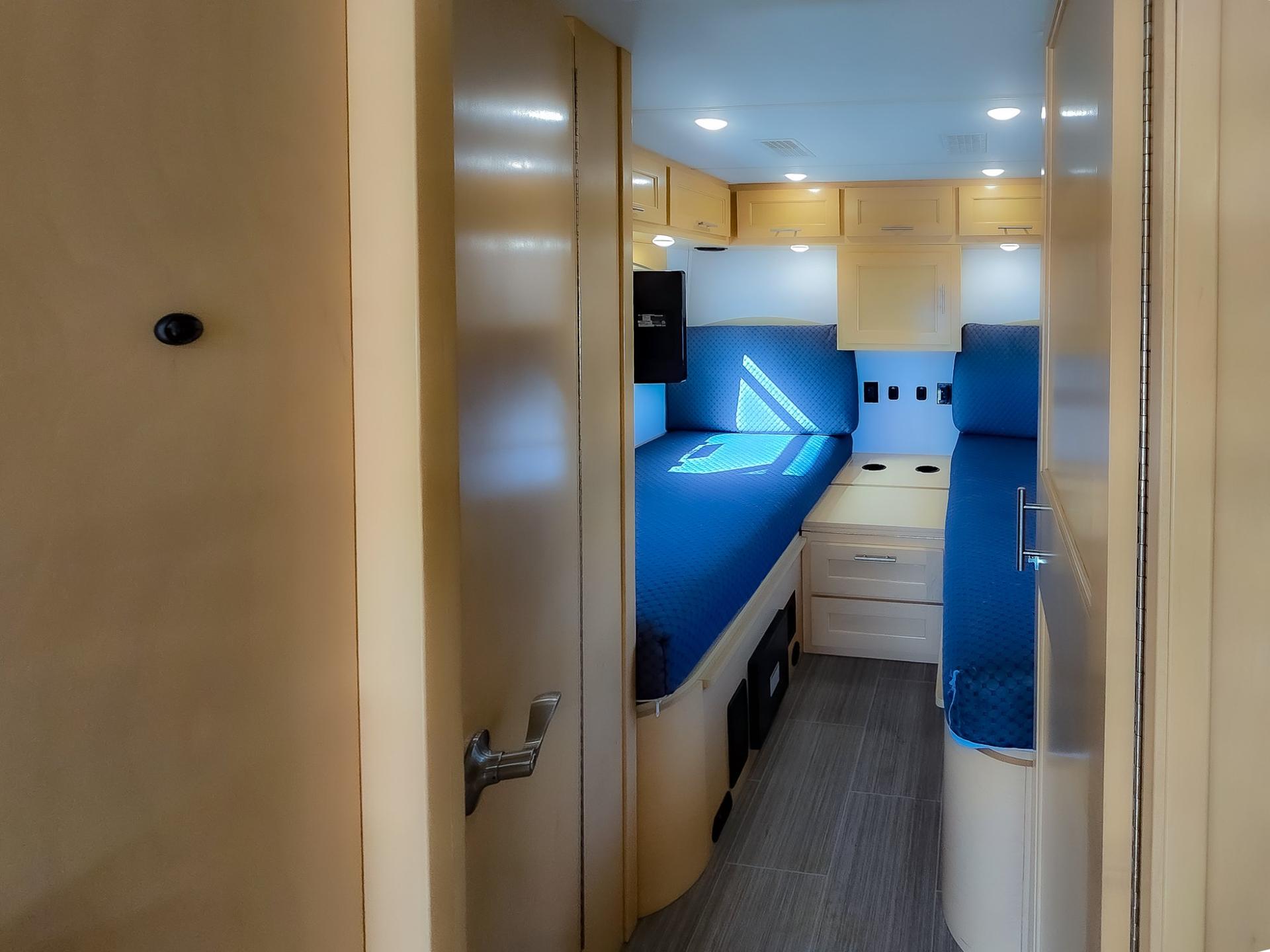 2023 Regency RV 2023 Regency RV Ultra Brougham - thumbnail 28