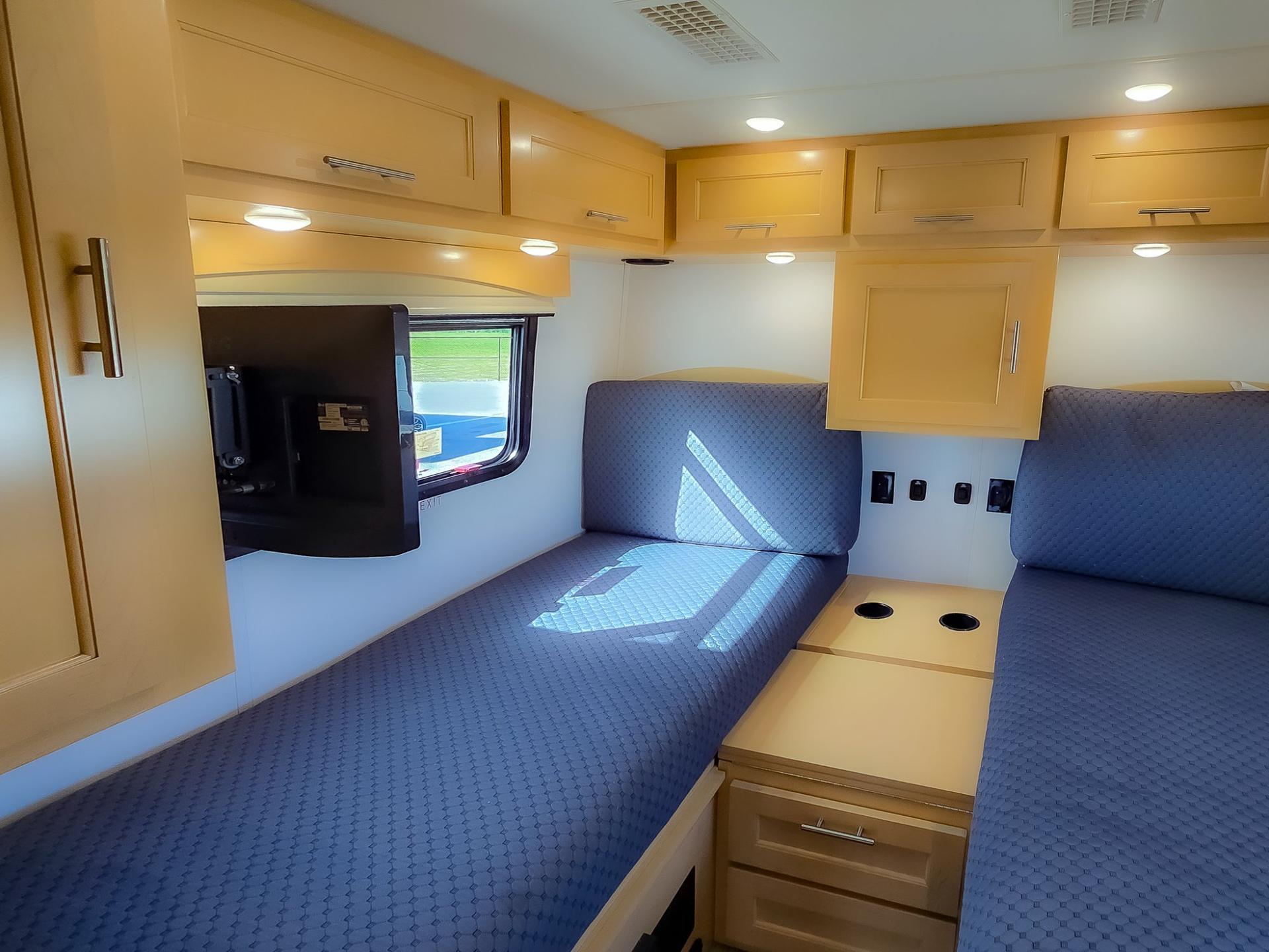 2023 Regency RV 2023 Regency RV Ultra Brougham - thumbnail 34