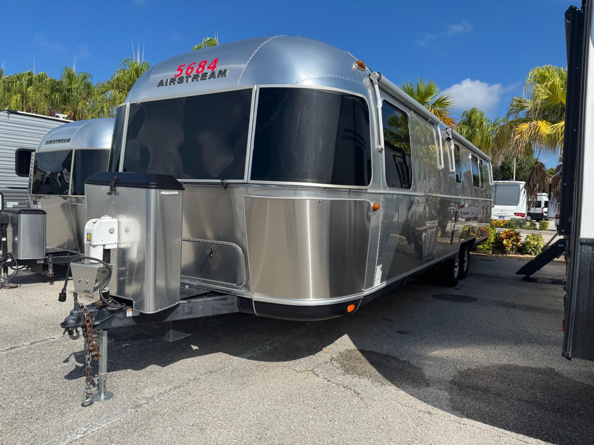 2019 Airstream 2019 Airstream Classic - thumbnail 3