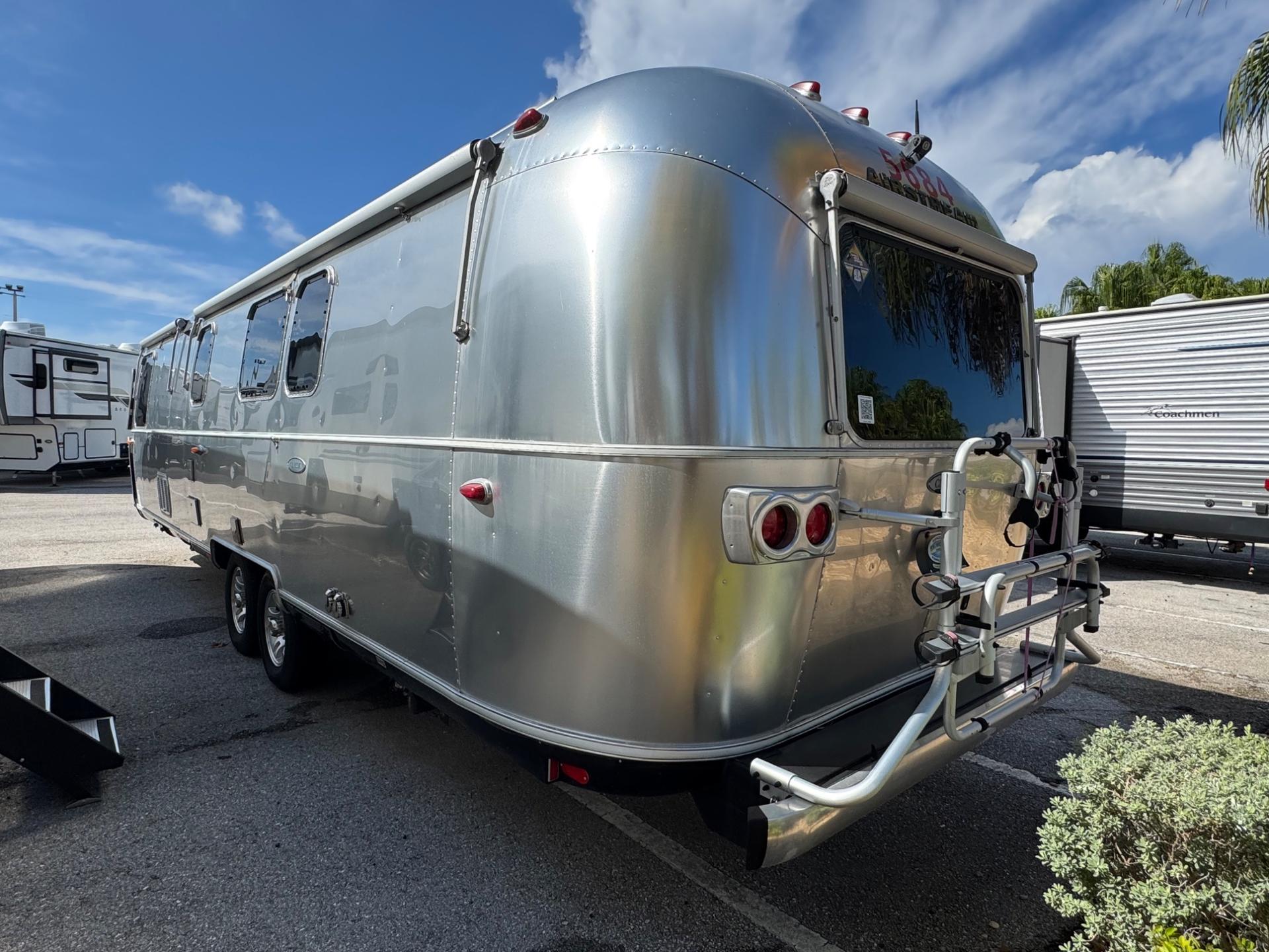 2019 Airstream 2019 Airstream Classic - thumbnail 4