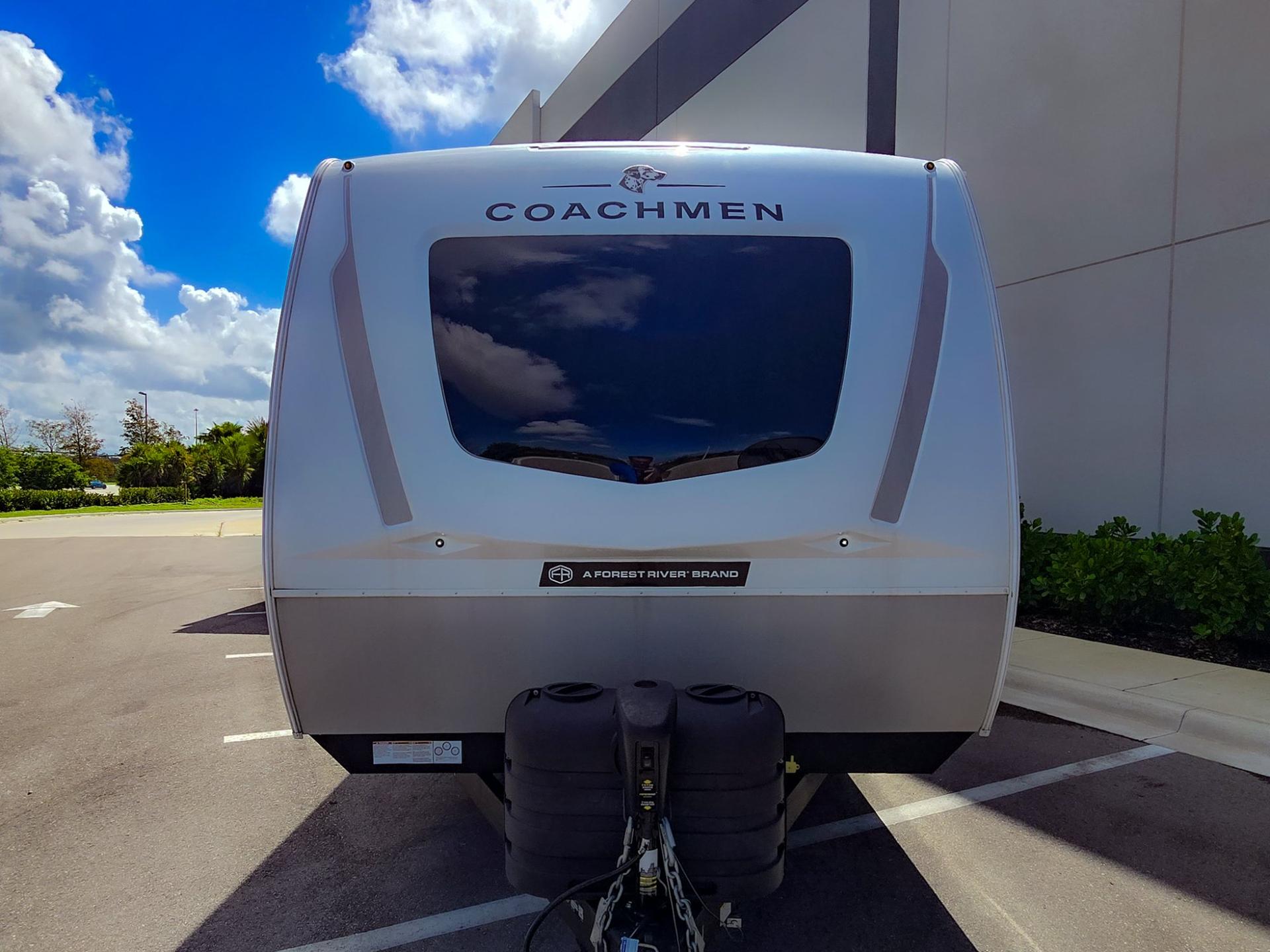 2026 Coachmen 2026 Coachmen Freedom Express Ultra-Lite - thumbnail 9