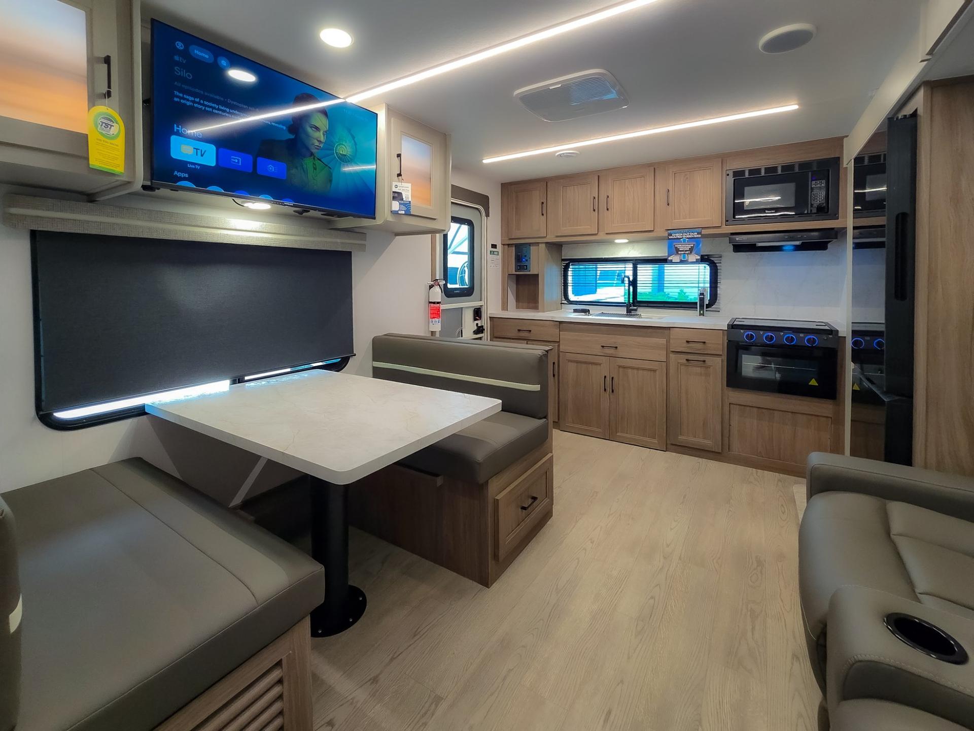 2026 Coachmen 2026 Coachmen Freedom Express Ultra-Lite - thumbnail 16