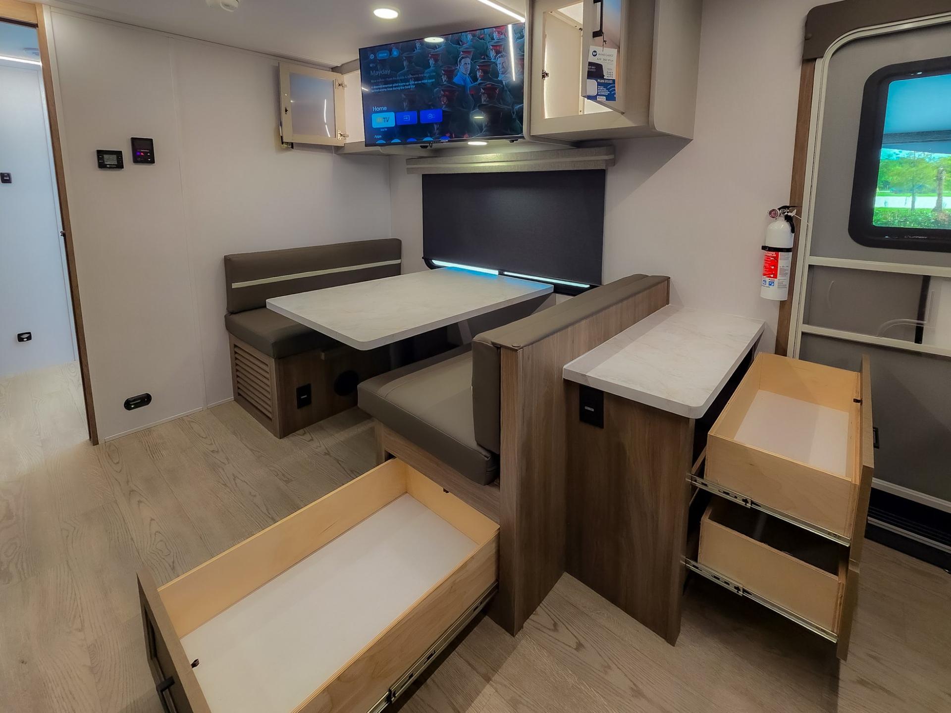 2026 Coachmen 2026 Coachmen Freedom Express Ultra-Lite - thumbnail 26