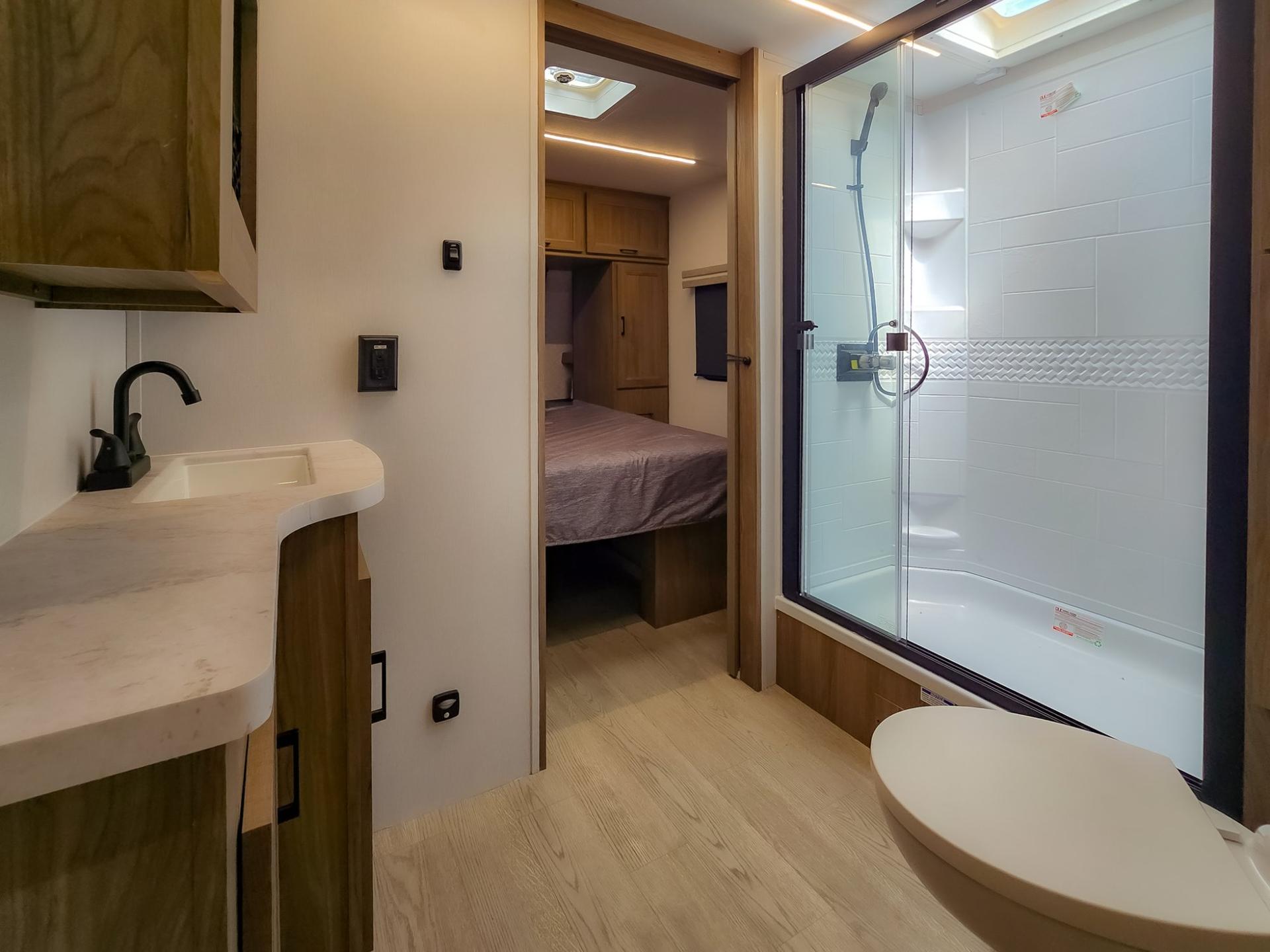 2026 Coachmen 2026 Coachmen Freedom Express Ultra-Lite - thumbnail 29