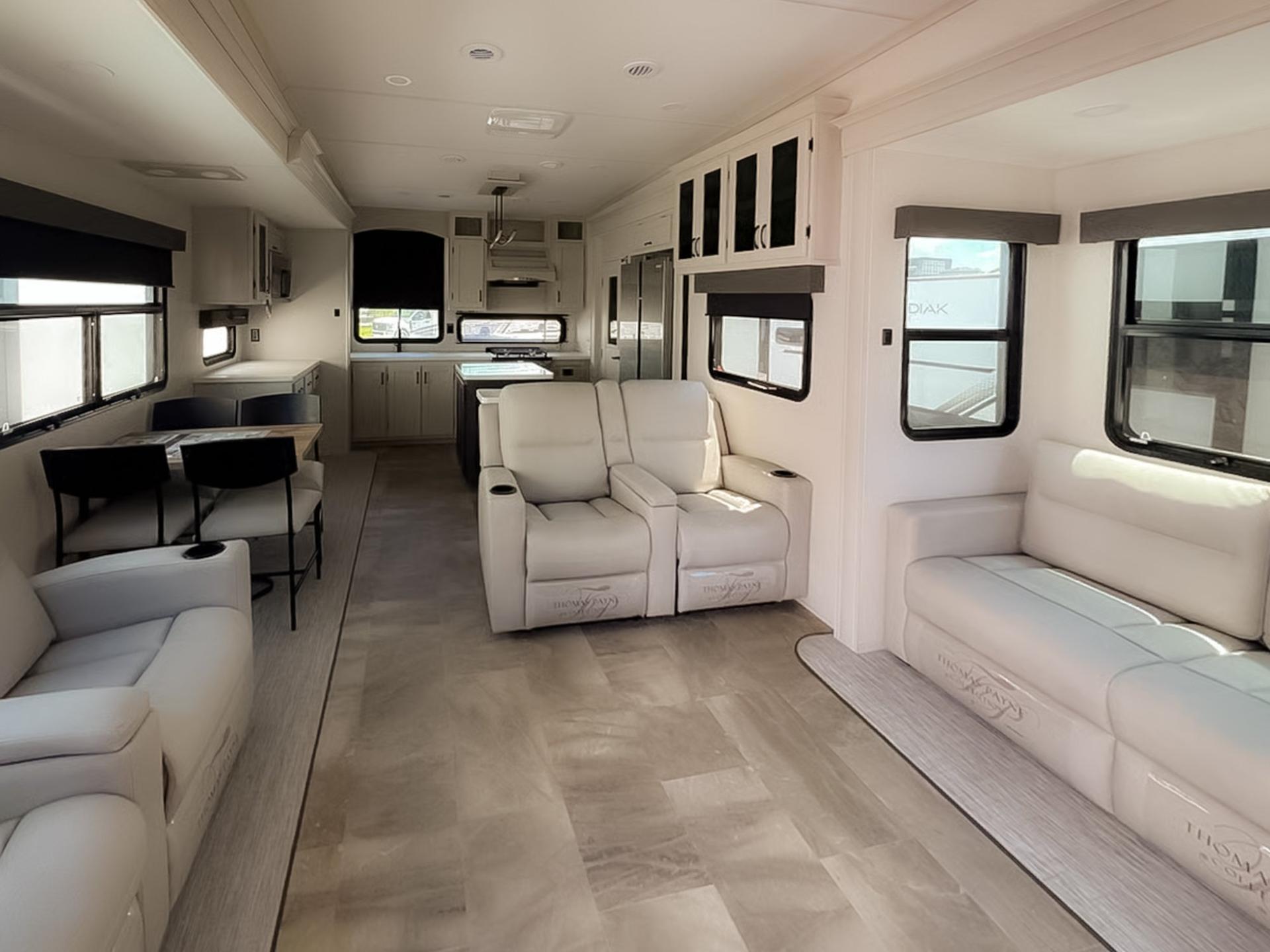 2026 Coachmen 2026 Coachmen Brookstone - thumbnail 6